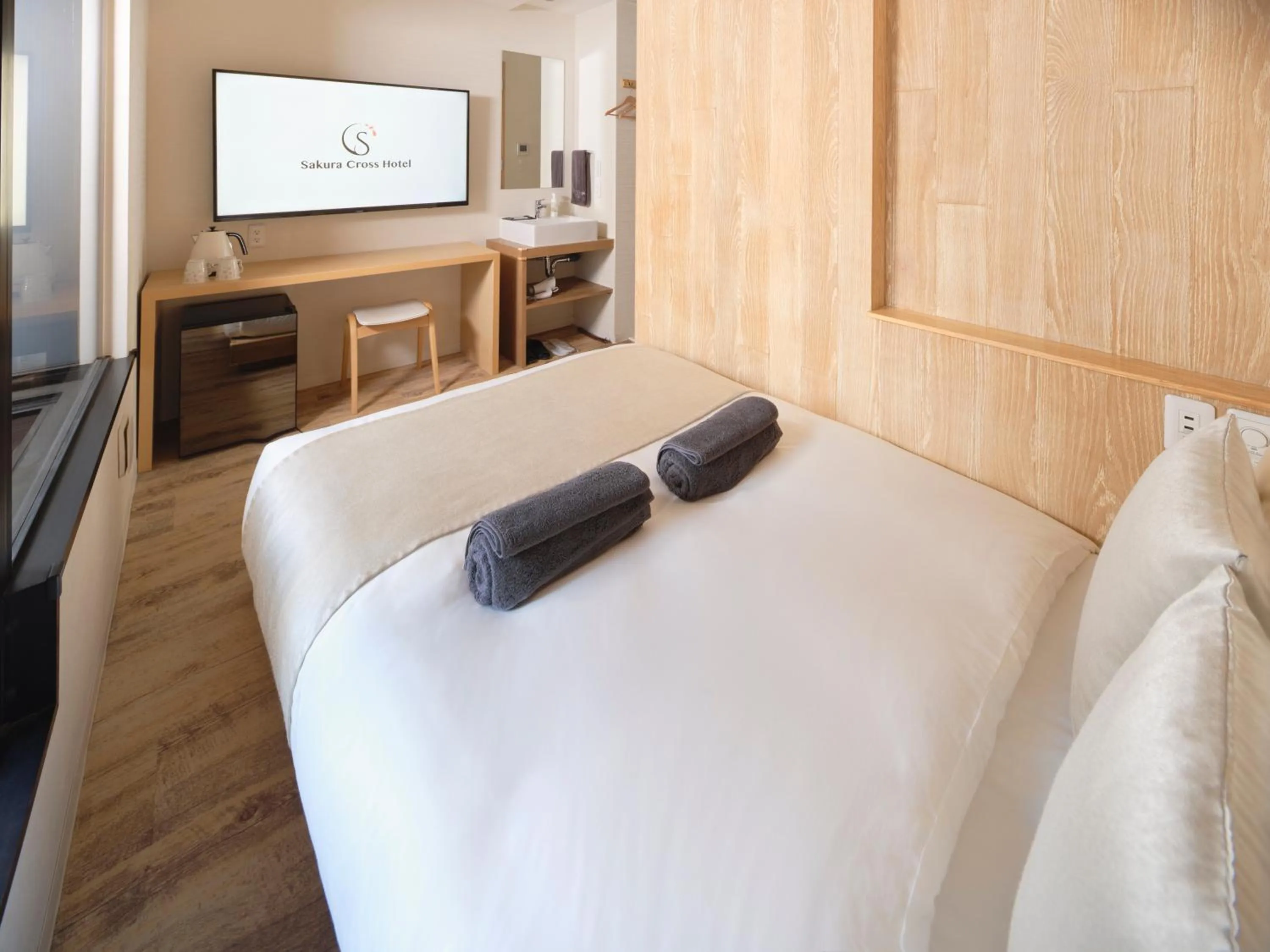 Photo of the whole room, Bed in Sakura Cross Hotel Akihabara