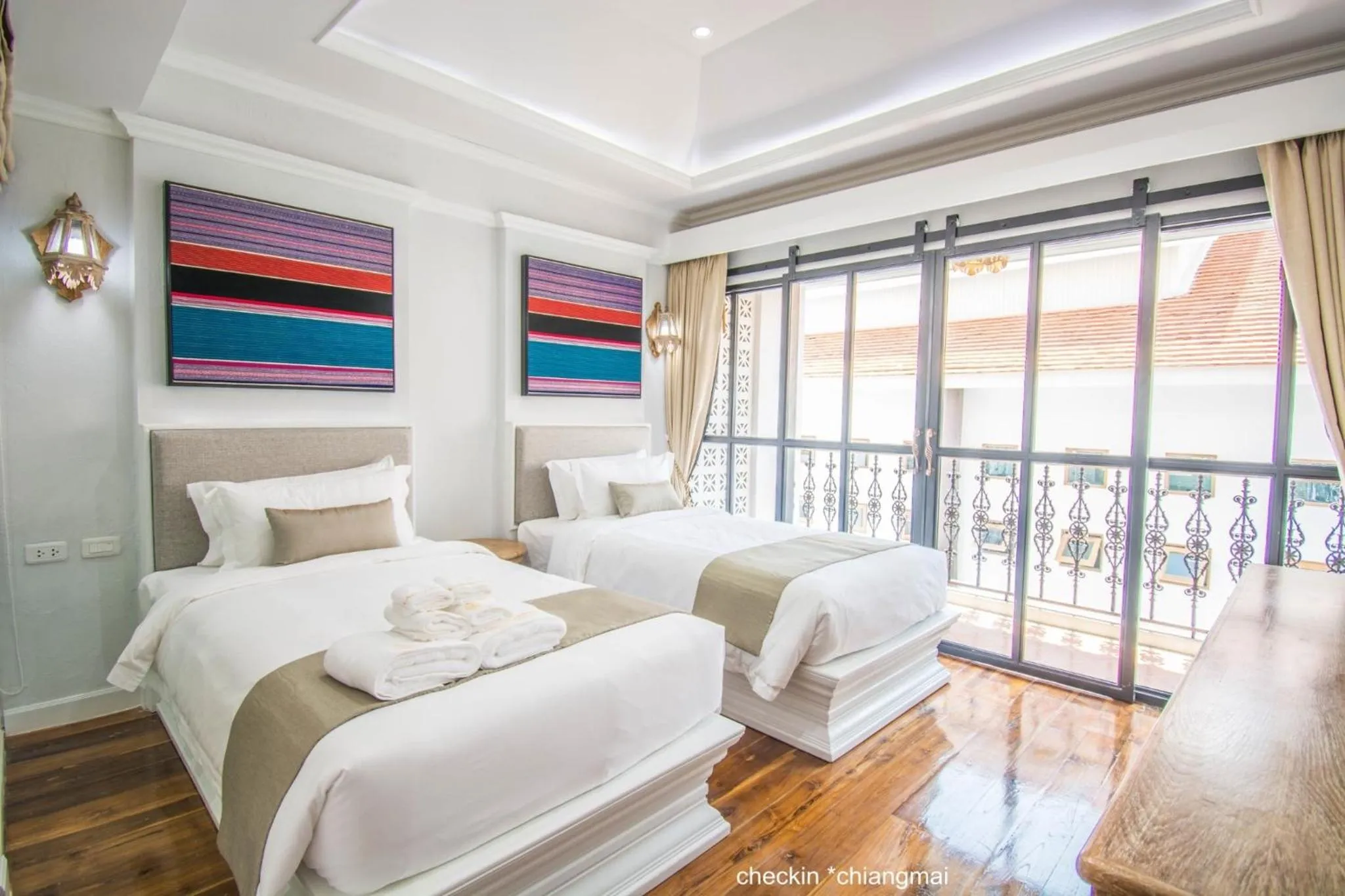 Photo of the whole room, Bed in Lanna Oriental Hotel