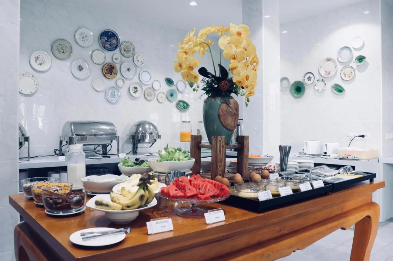 Restaurant/places to eat in Lanna Oriental Hotel