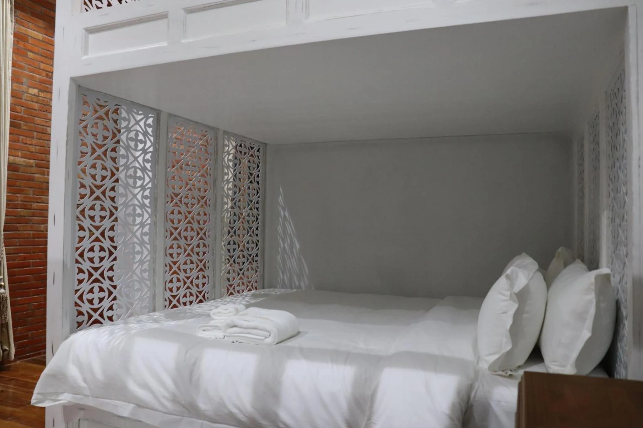 Bed in Lanna Oriental Hotel