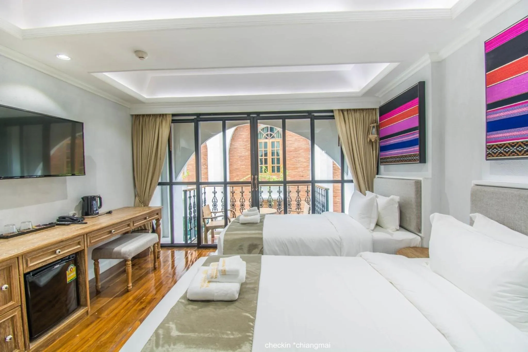 Photo of the whole room, Bed in Lanna Oriental Hotel