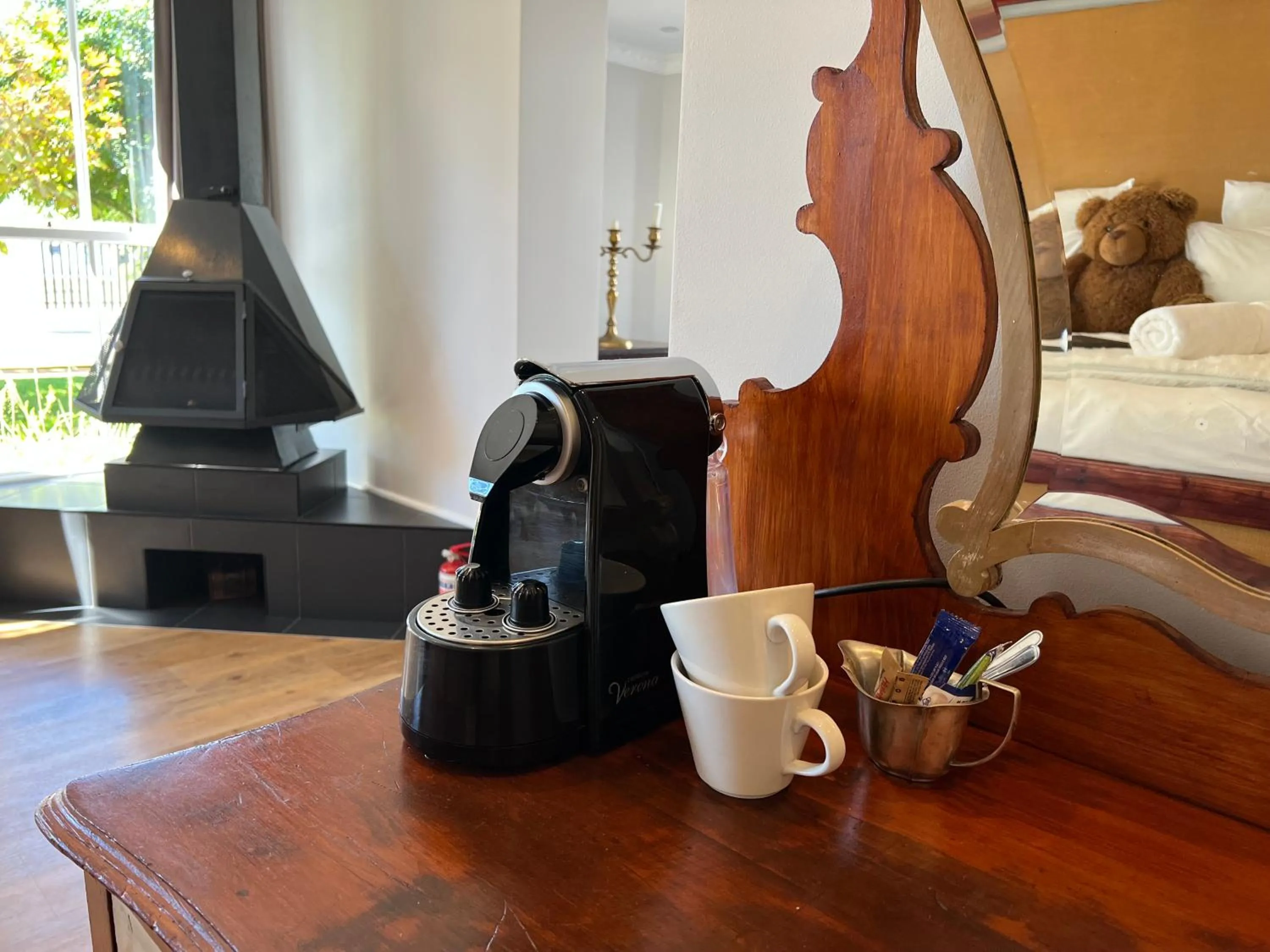 Coffee/tea facilities, Bed in Goblin's Creek