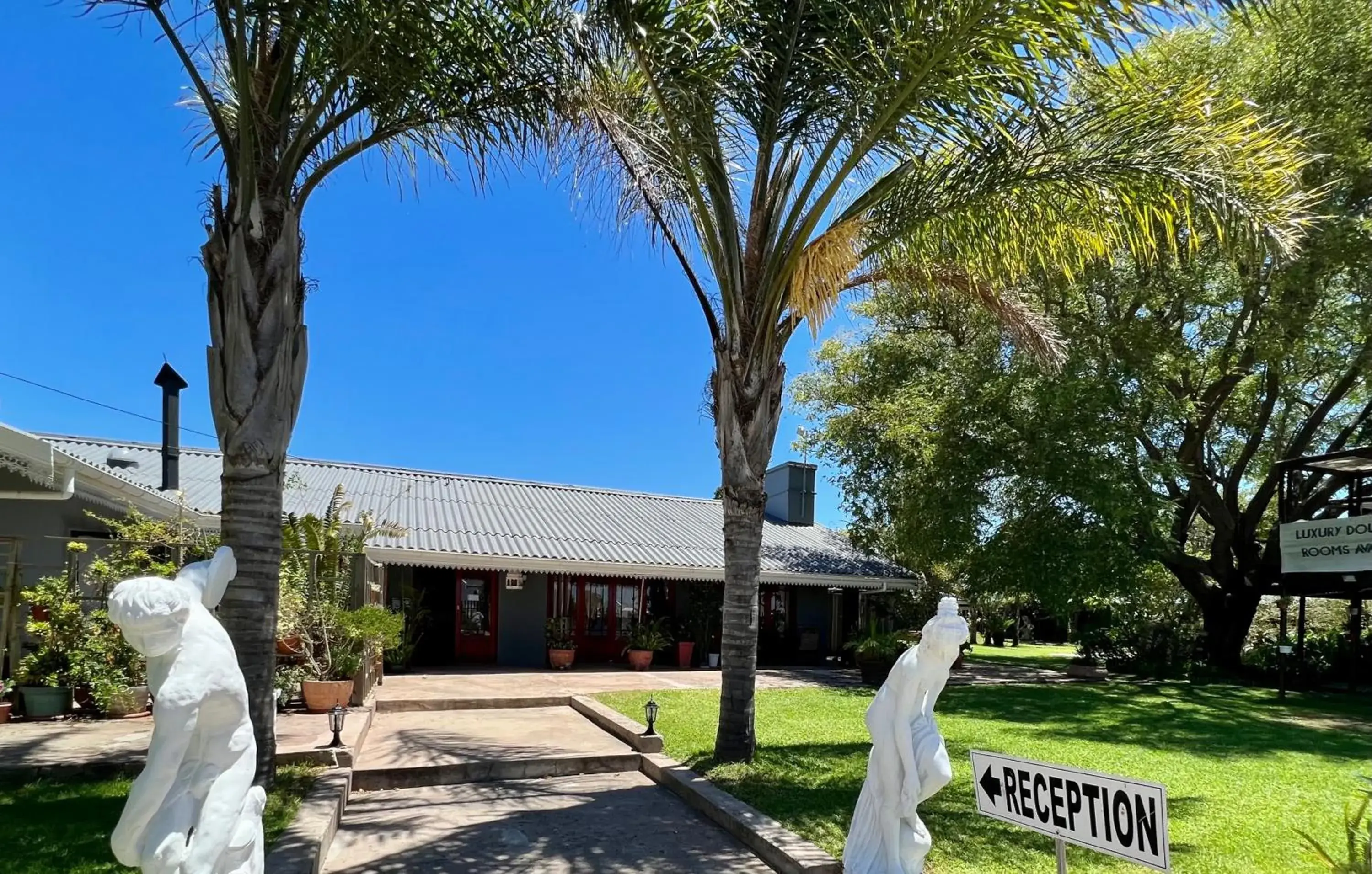 Property building in Goblin's Creek Property building in Goblin's Creek