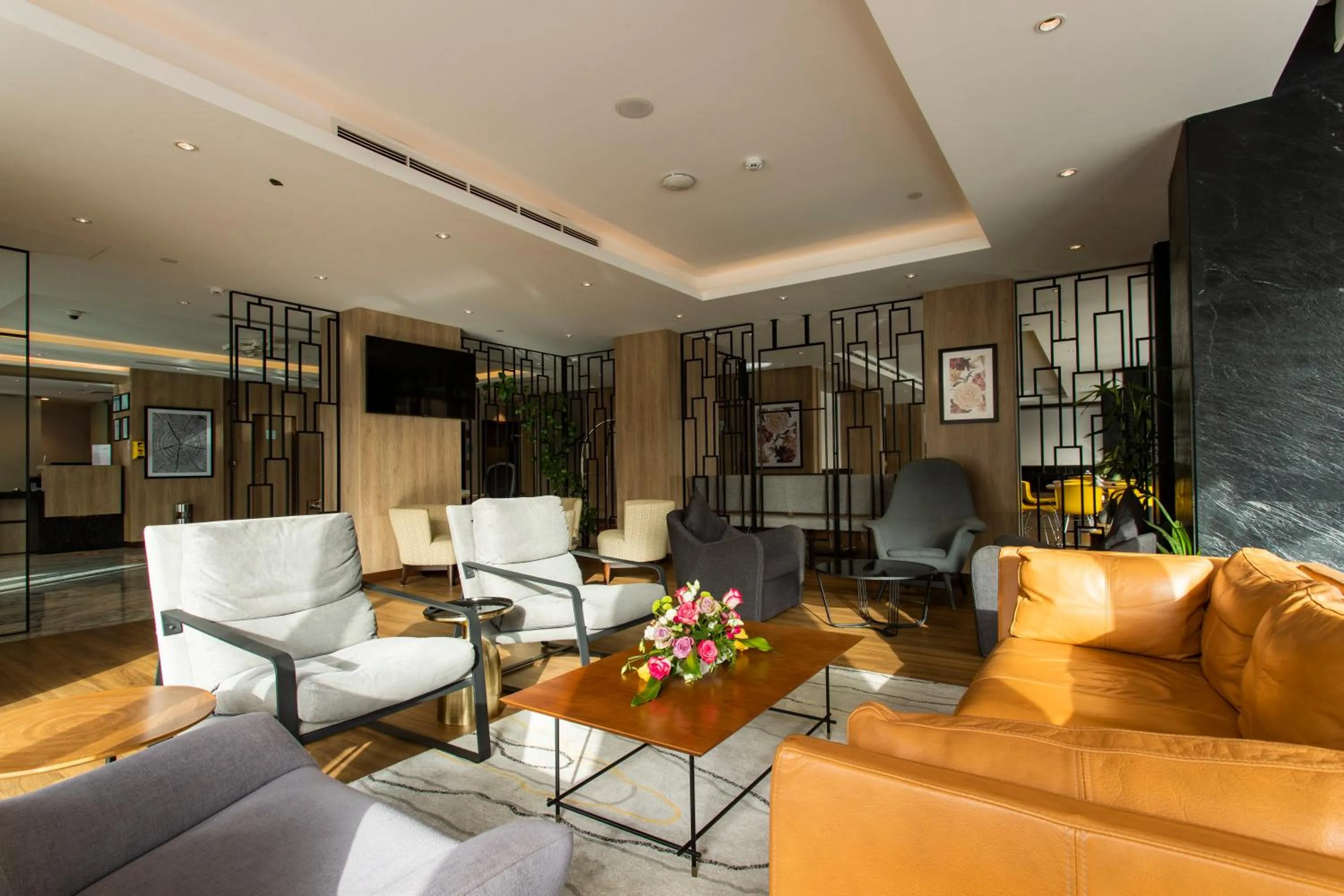 Cindyan Serviced Apartments