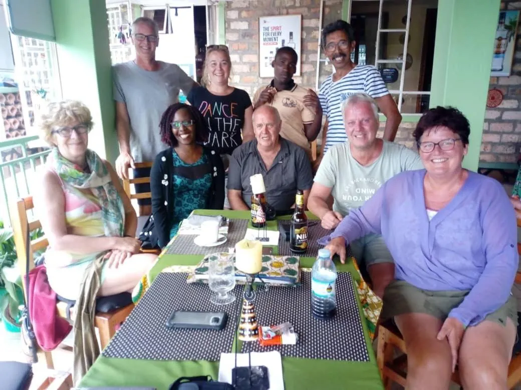 Restaurant/places to eat in Crater Bay Cottages