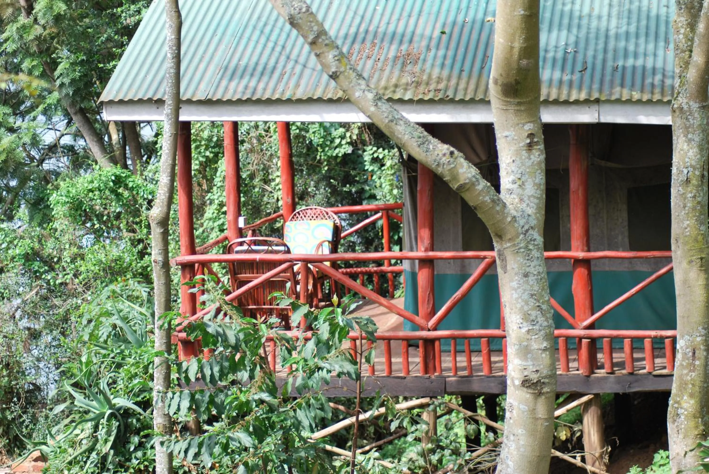 Property building in Crater Bay Cottages