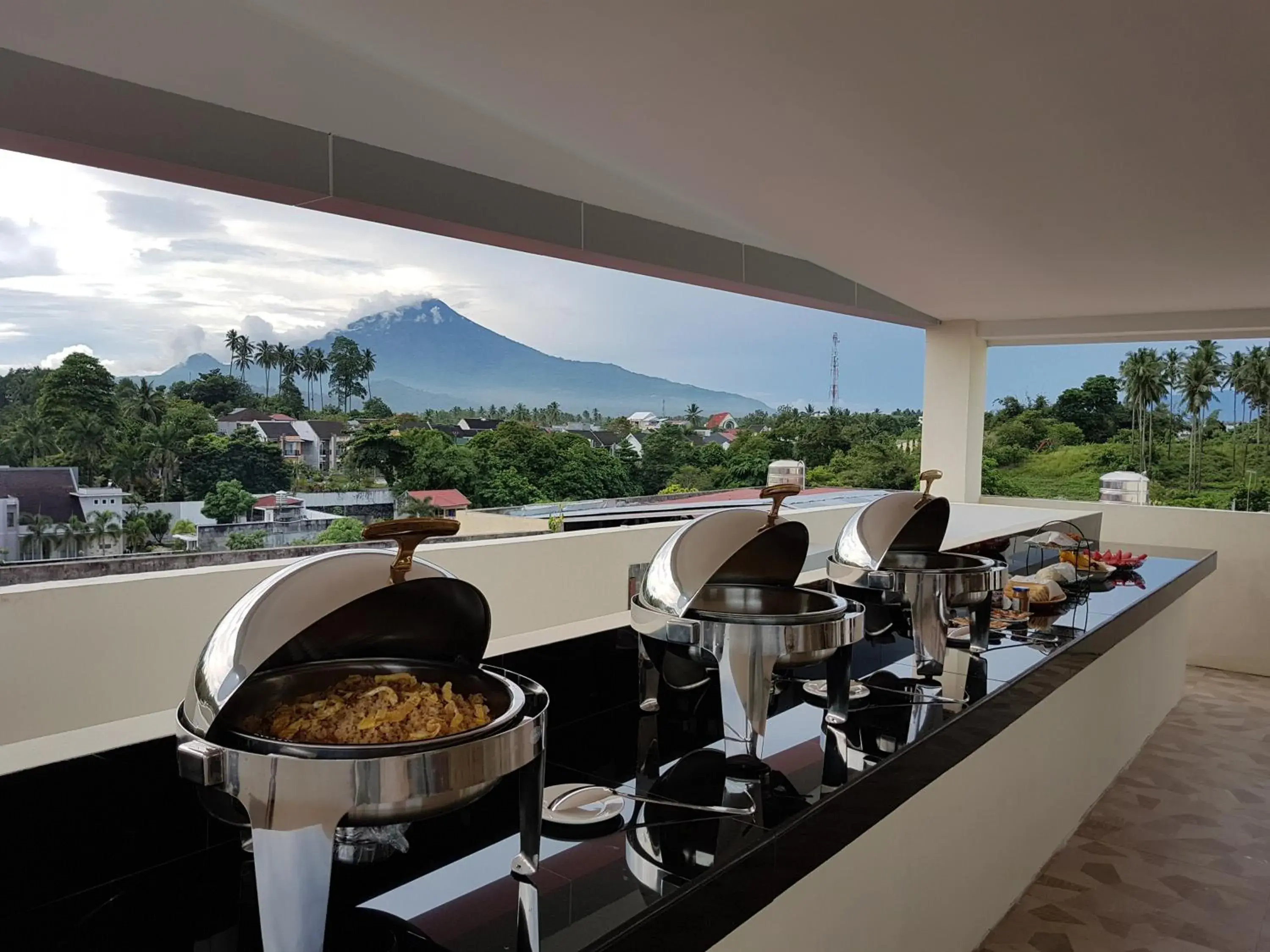 Restaurant/places to eat in VICTORIA INN Restaurant/places to eat in VICTORIA INN