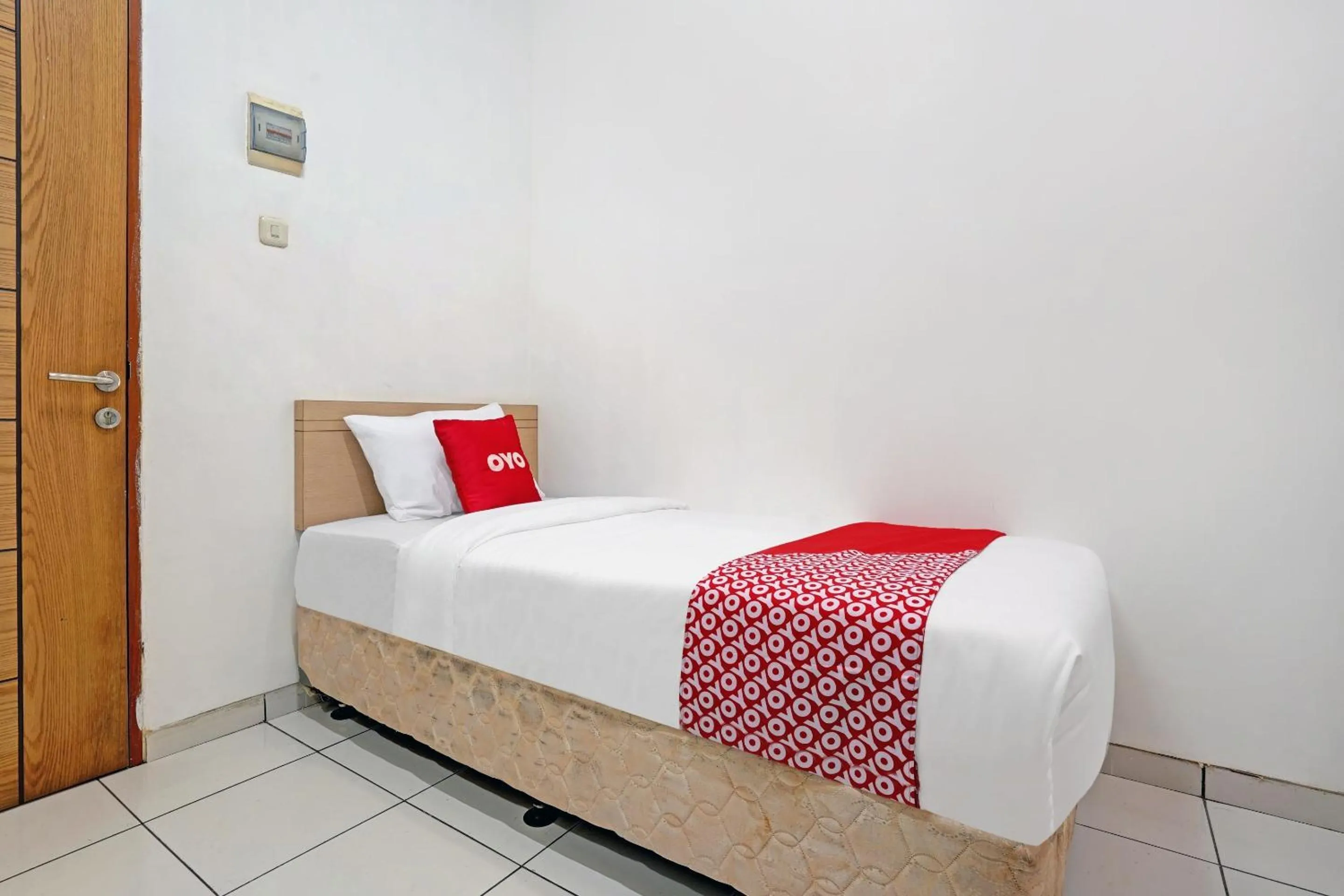 Bedroom in Collection O 818 Micasa Residence