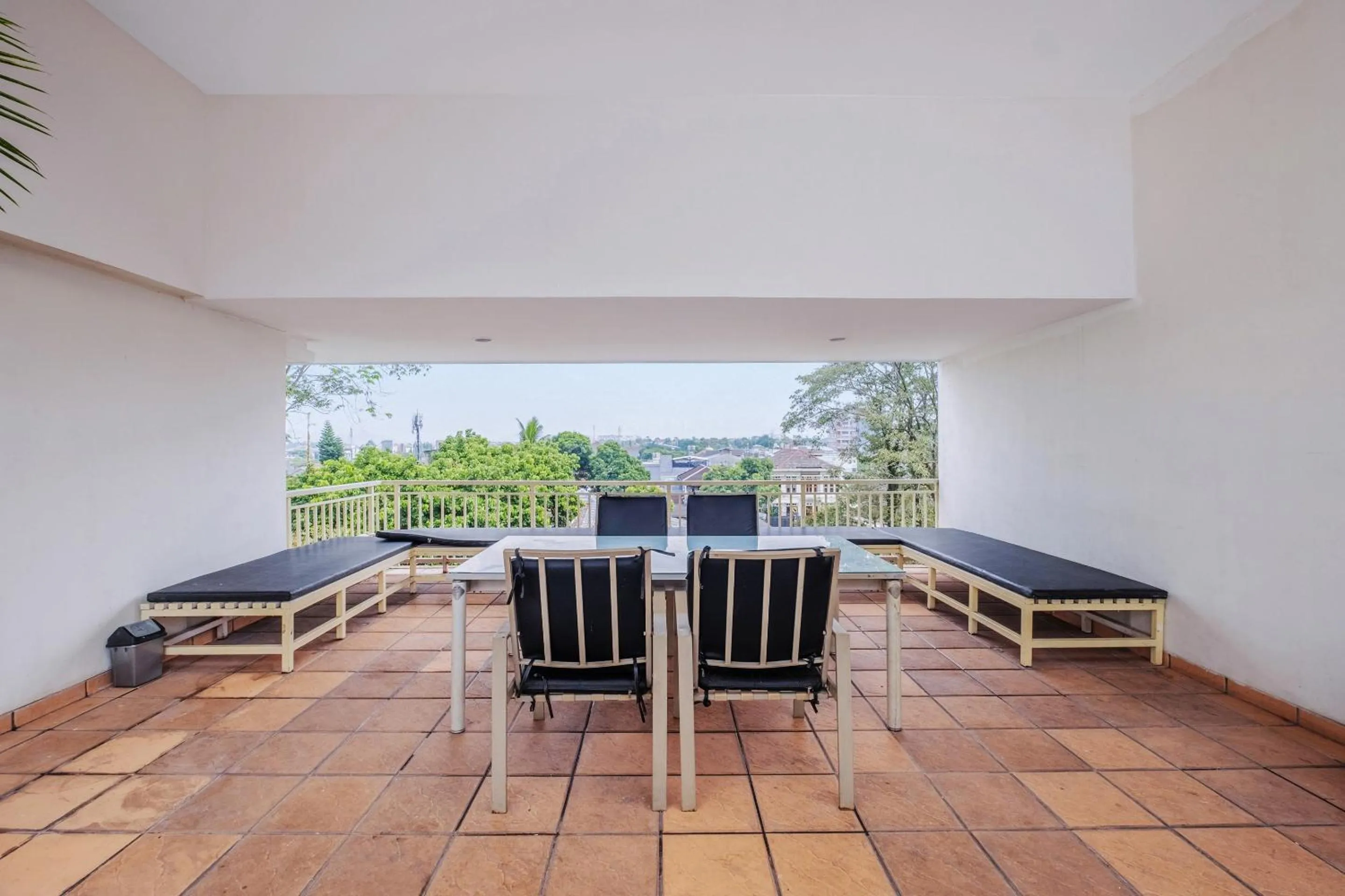 Lobby or reception in Collection O 818 Micasa Residence