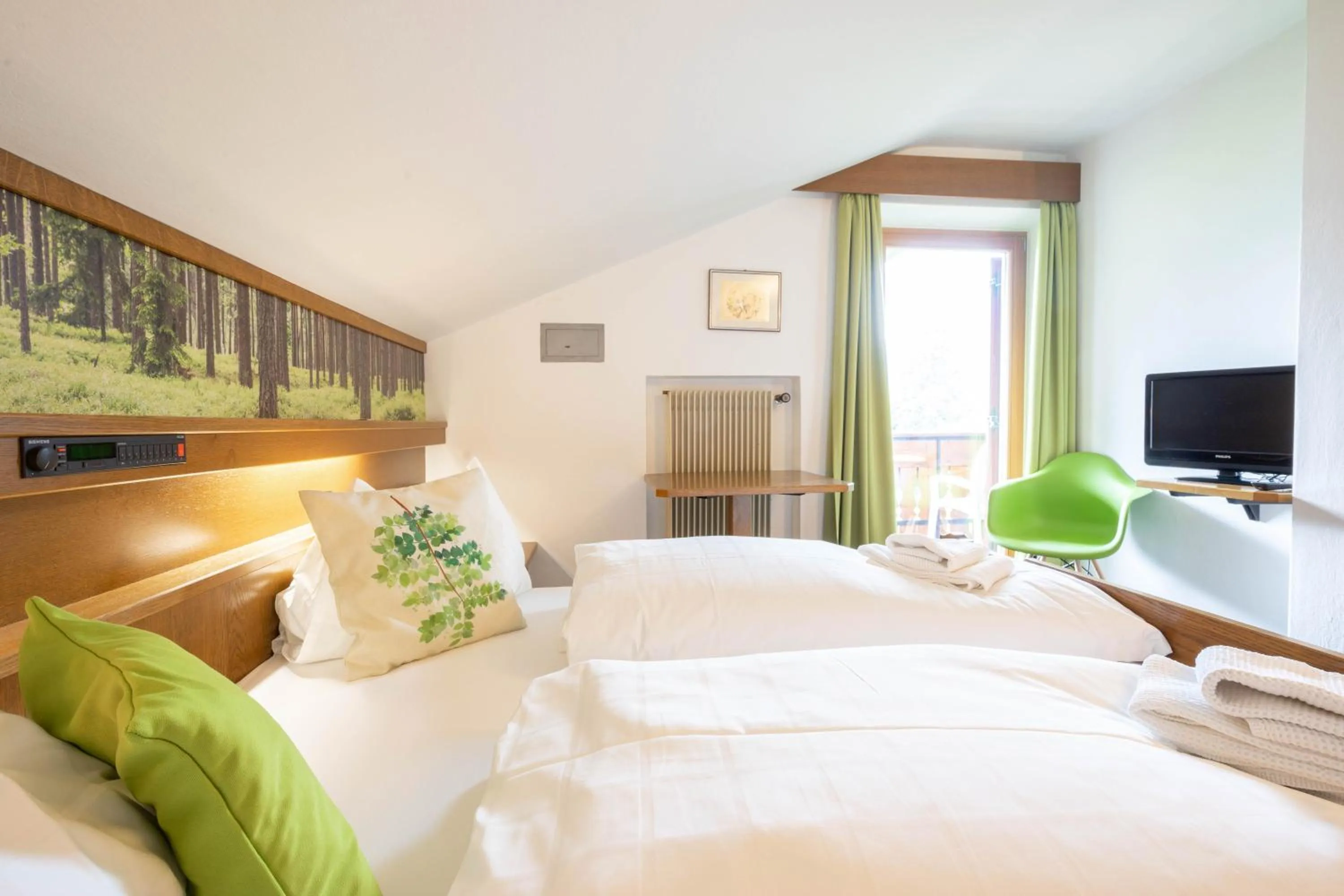 Photo of the whole room, Bed in Guesthouse Pension Grafenstein