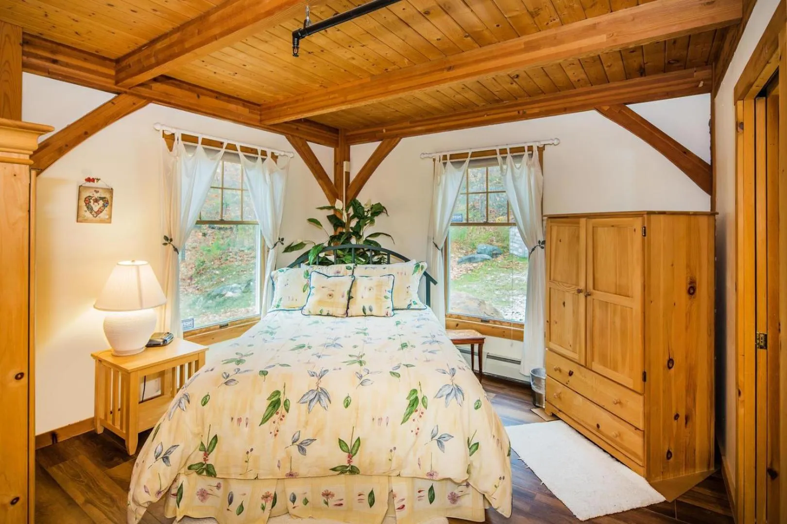 Bed in Viewmont Chalet