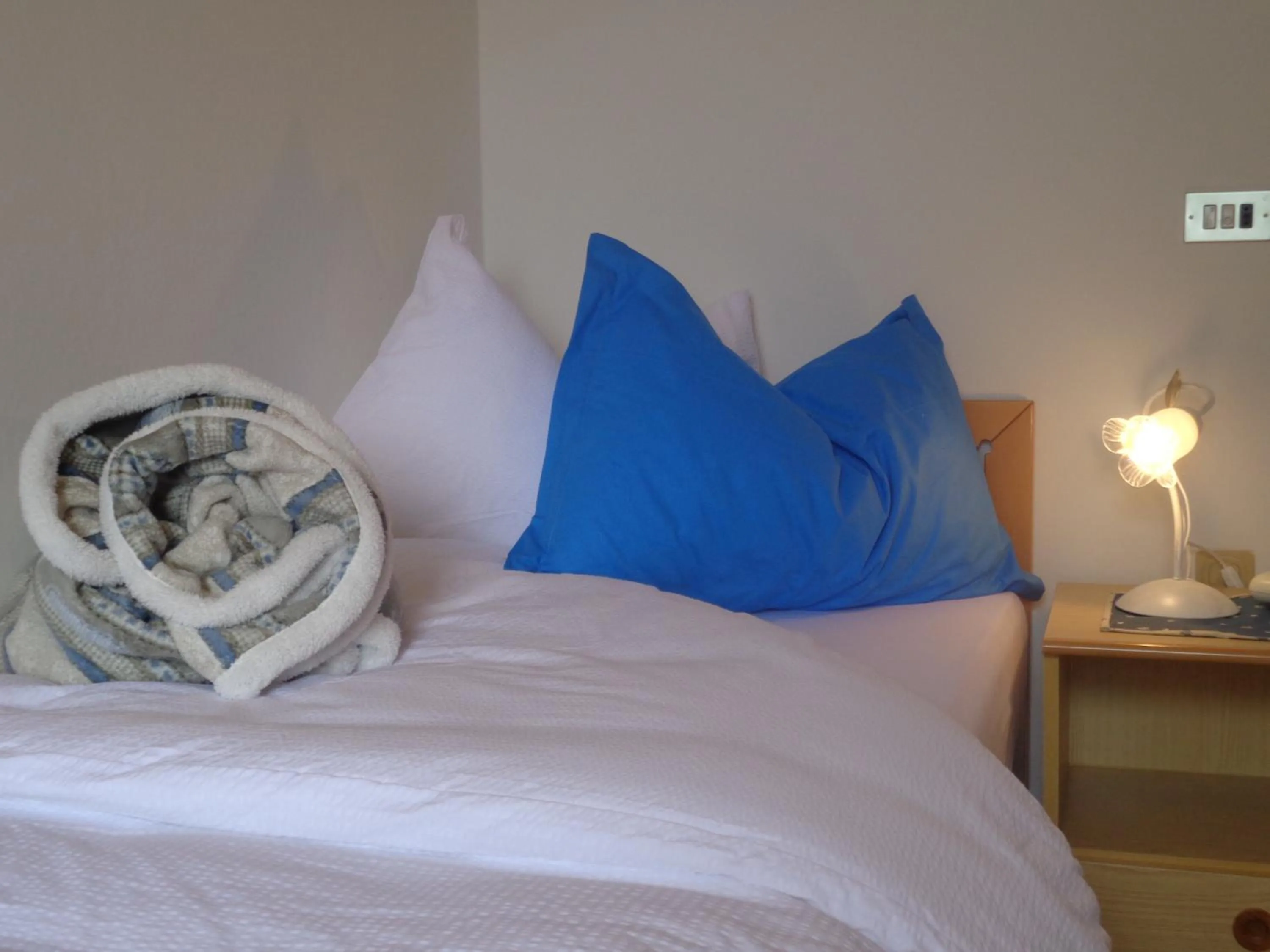 Bedroom, Bed in Hotel Garni Suisse