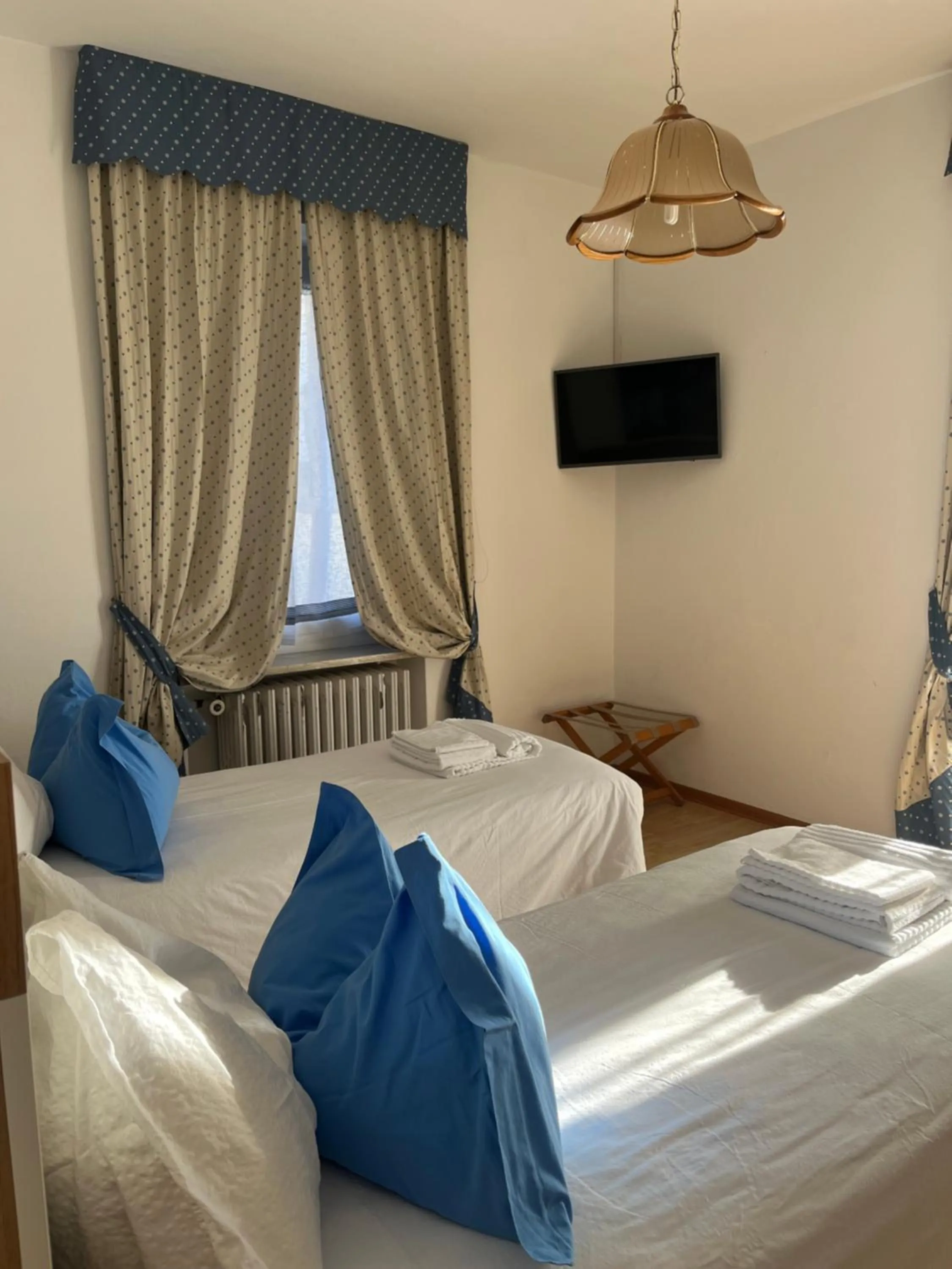 Bed in Hotel Garni Suisse