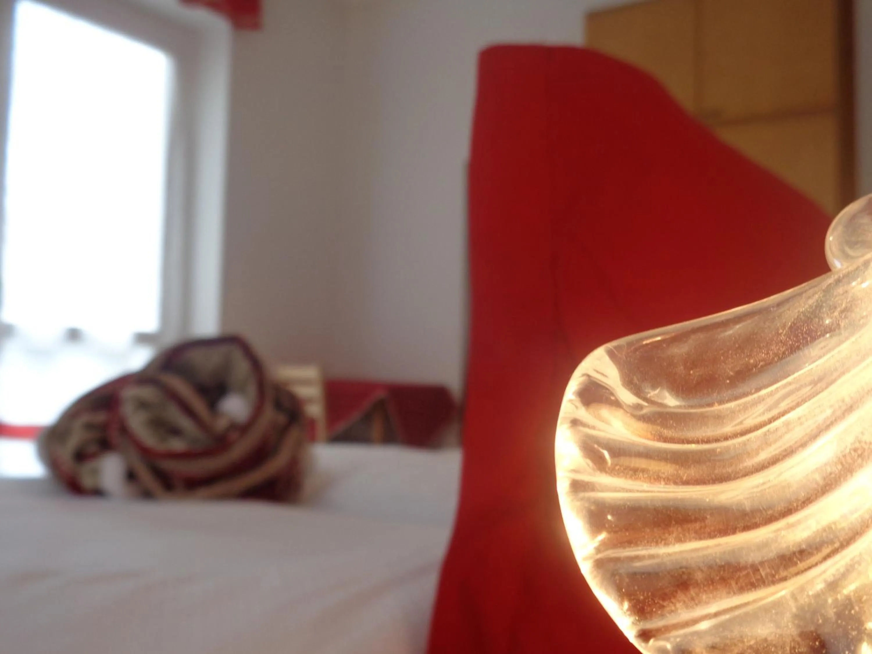 Bedroom, Bed in Hotel Garni Suisse