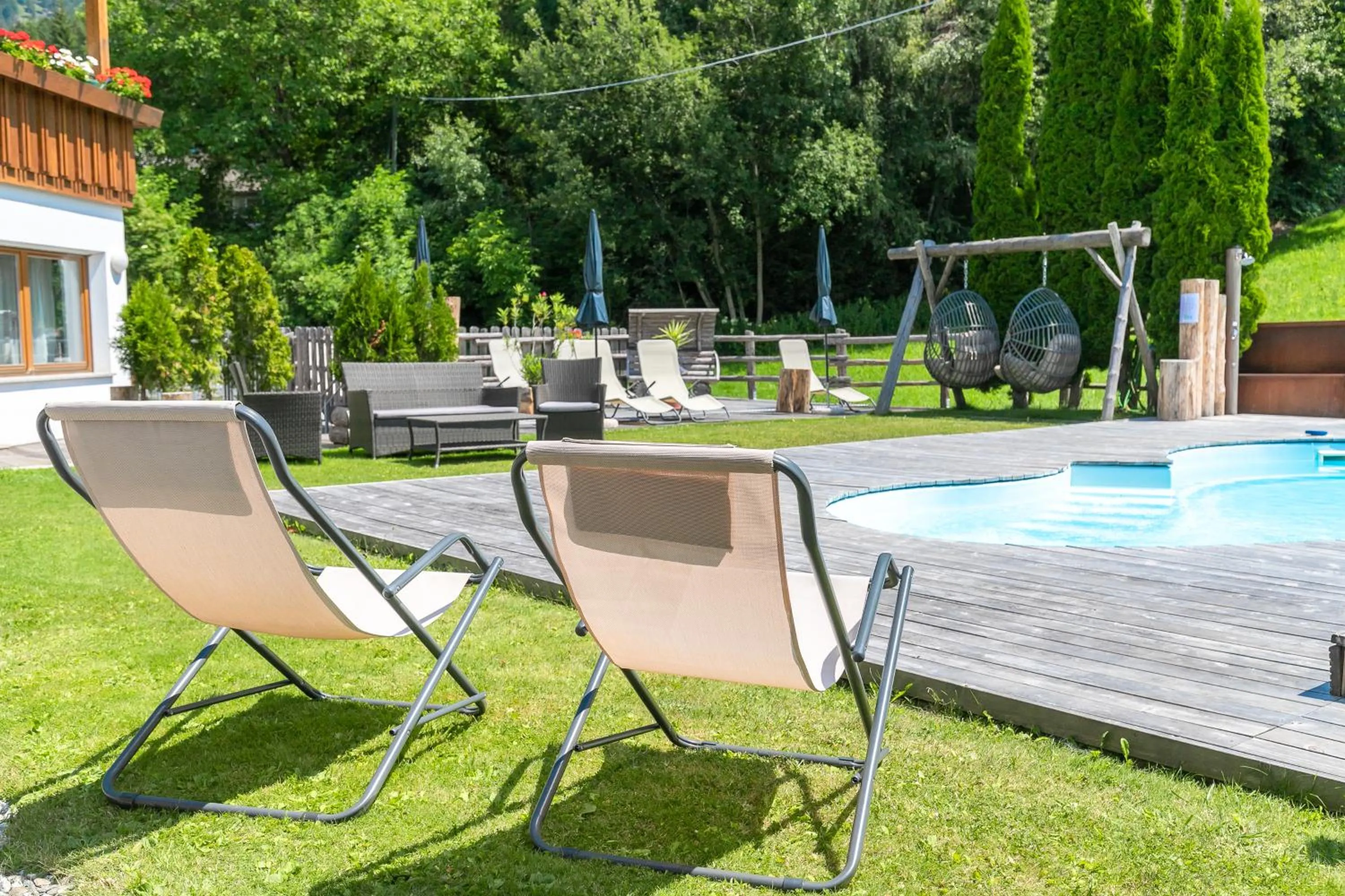 Swimming pool in Residence Alpenrose