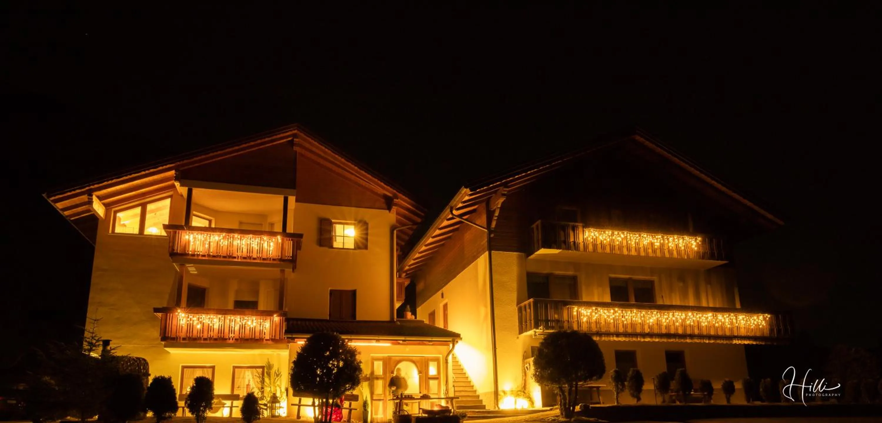 Facade/entrance in Residence Alpenrose