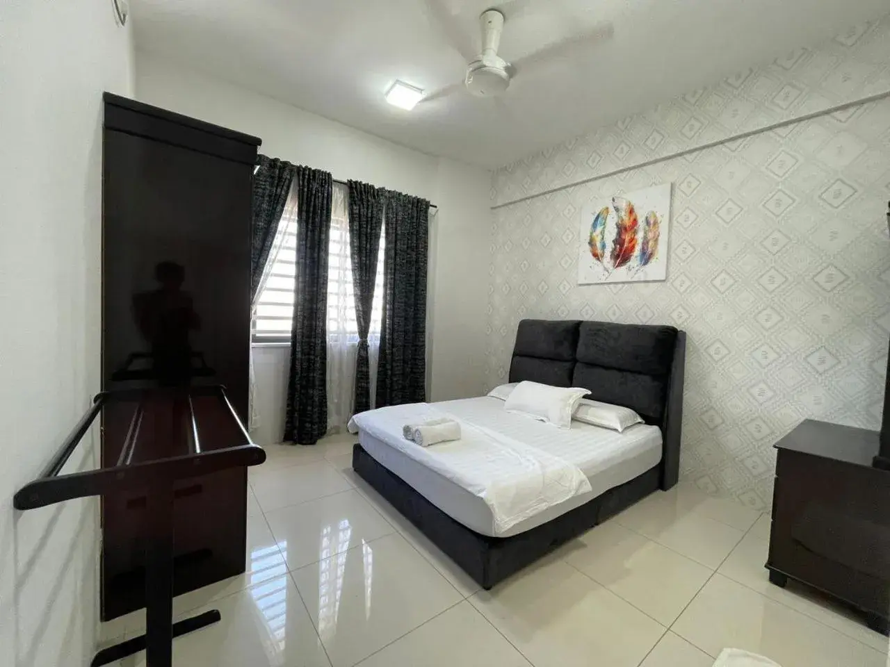 Two-Bedroom Apartment in Sunny Seaview@Icon Residence Two-Bedroom Apartment in Sunny Seaview@Icon Residence