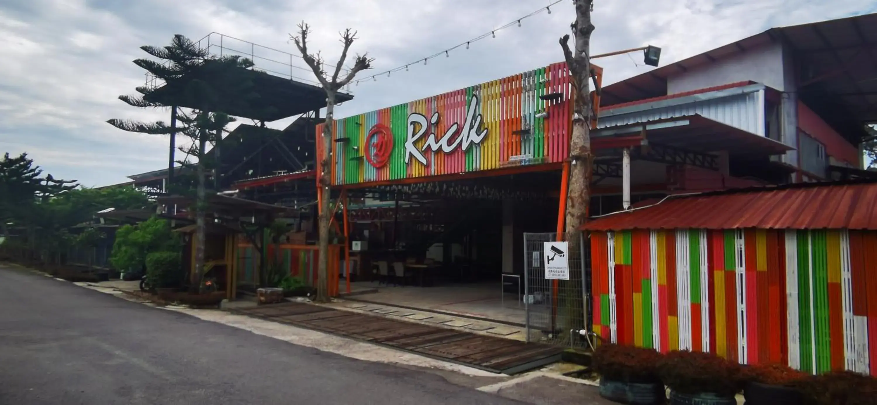 Facade/entrance in Rick Resort Teluk Intan Facade/entrance in Rick Resort Teluk Intan