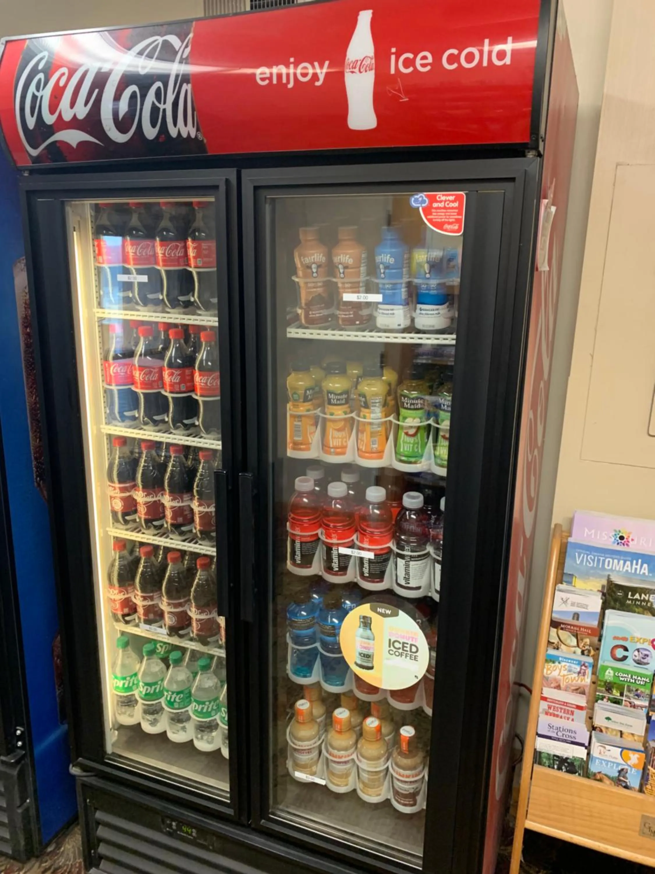 Food and drinks in Studio 6-Lincoln, NE - Airport