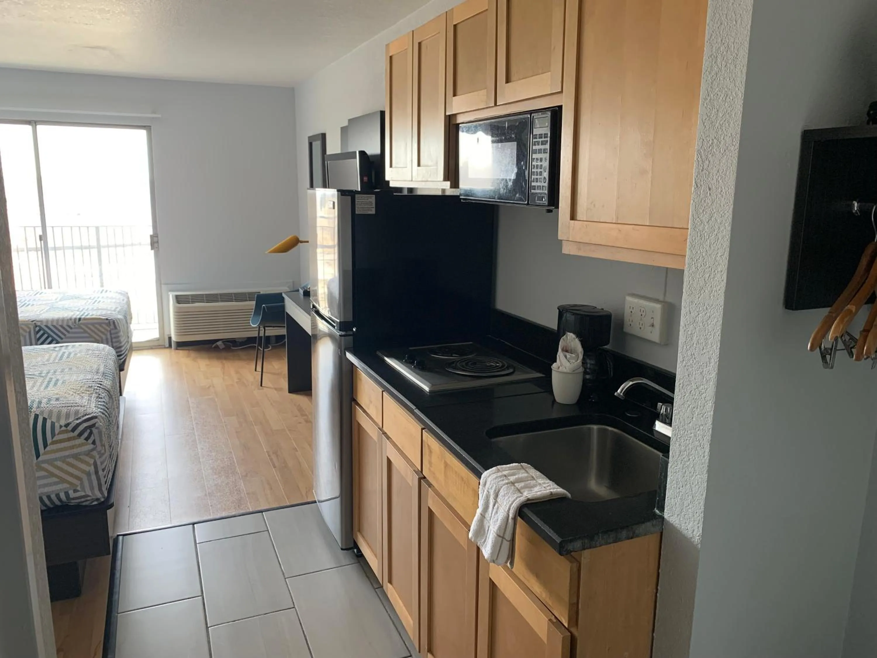 Kitchen or kitchenette in Studio 6-Lincoln, NE - Airport