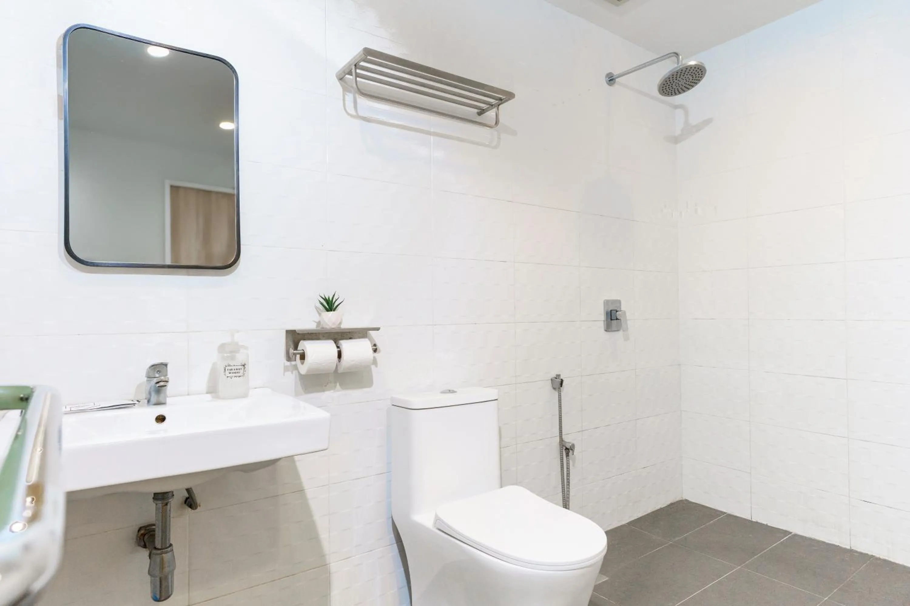 Toilet in Orange Hotel Kota Kemuning @ Shah Alam