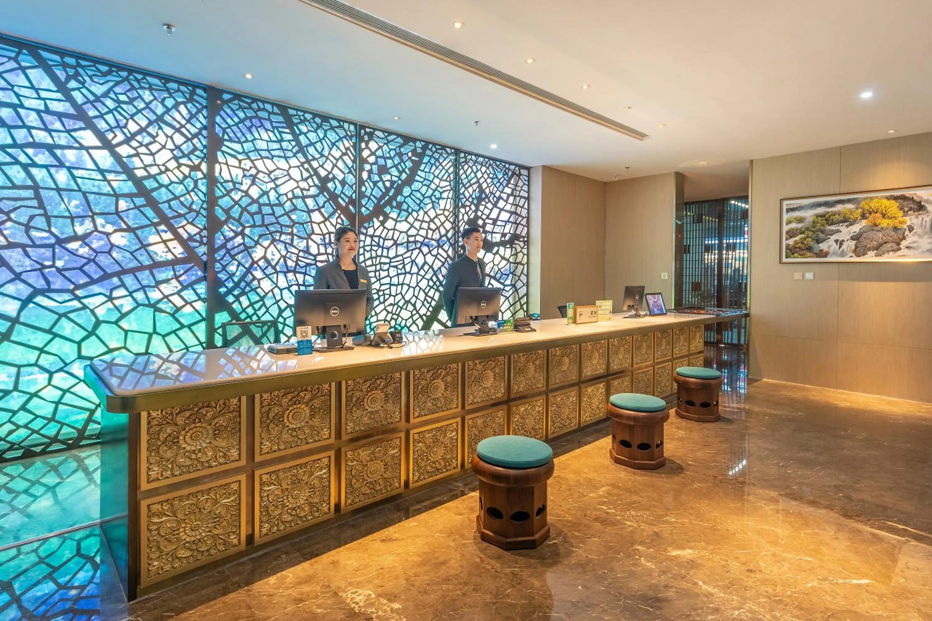 Lobby or reception in Chengdu Jiuzhaigou Hotel