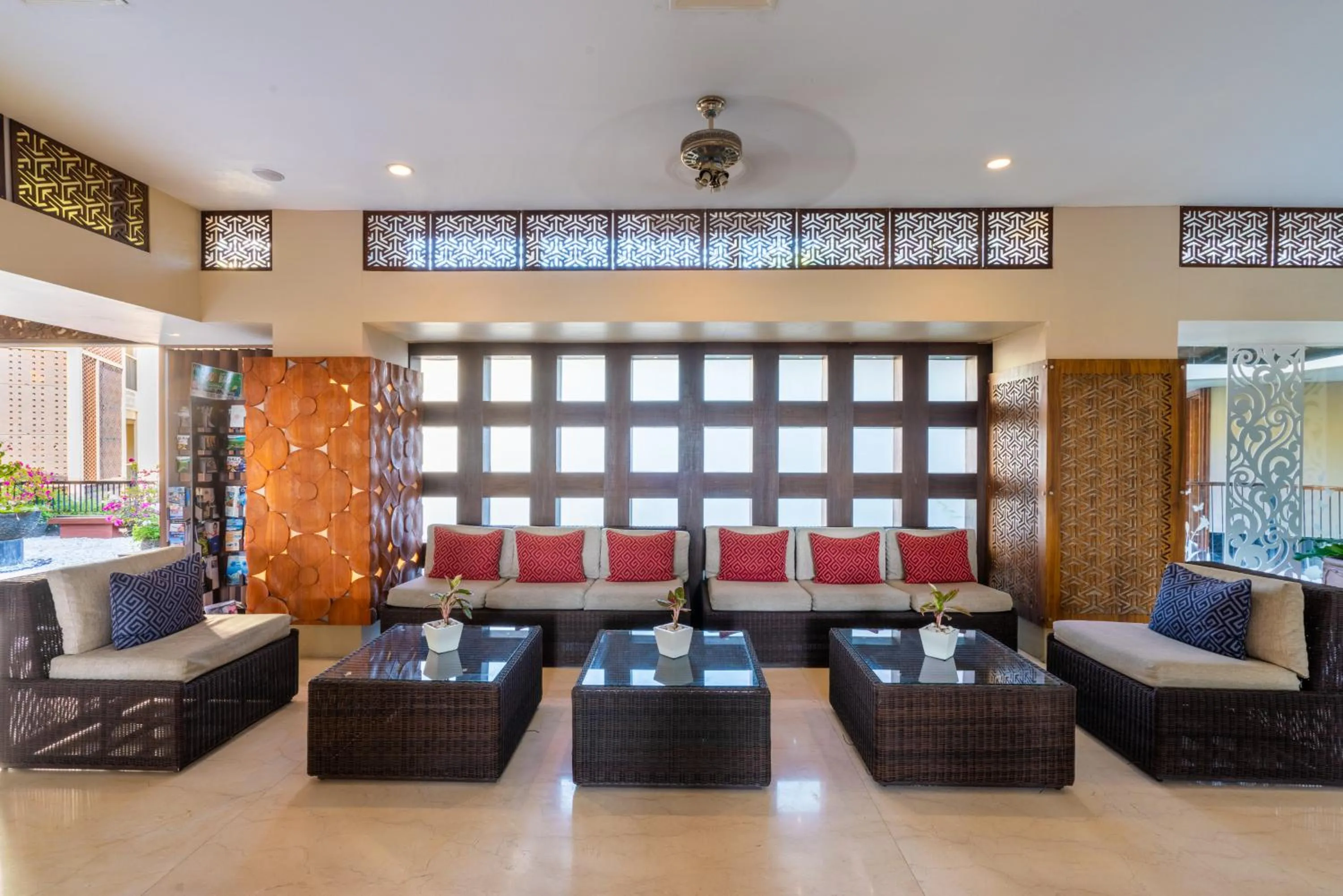 Lobby or reception in VOUK Hotel and Suites Nusa Dua Bali