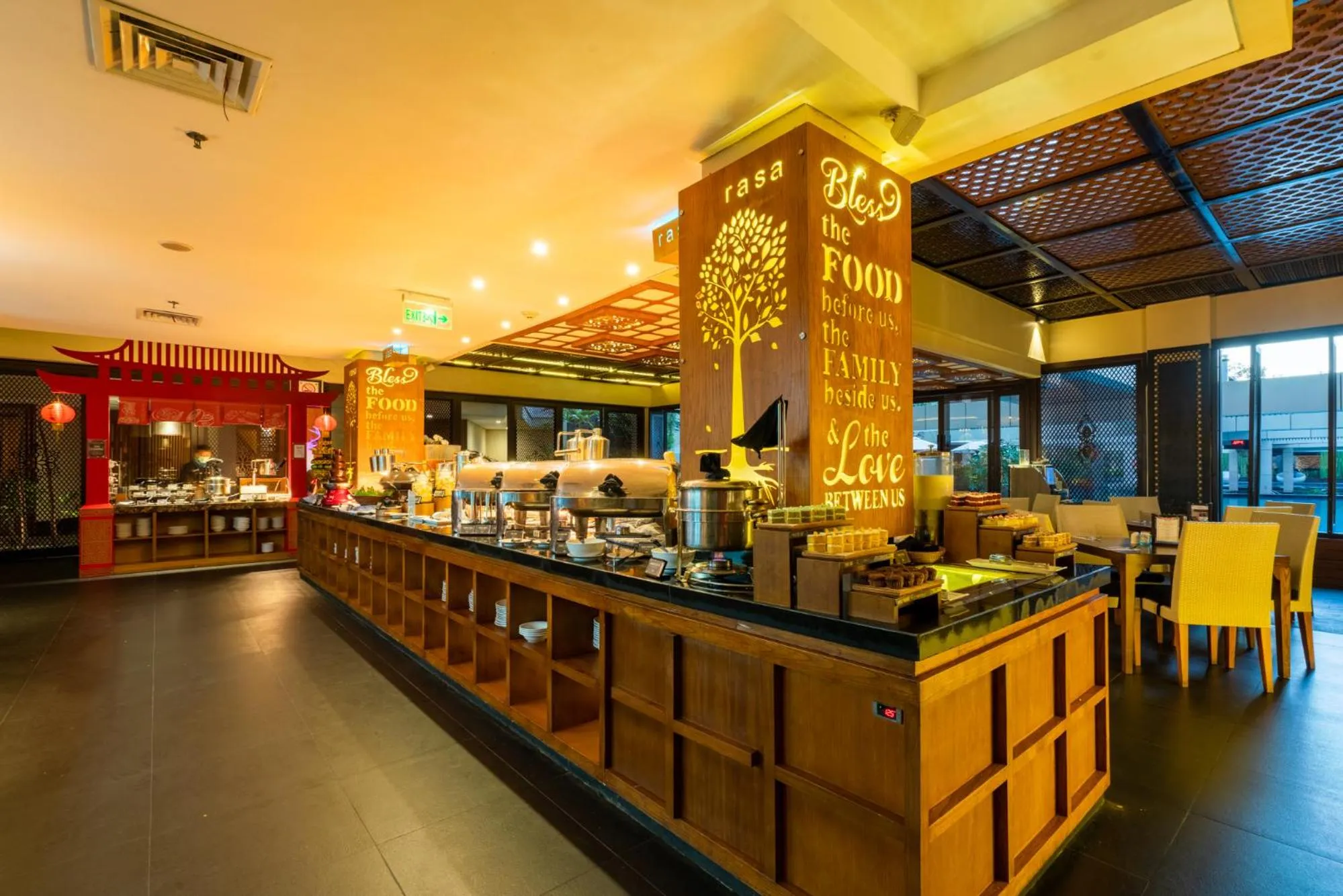 Restaurant/places to eat in VOUK Hotel and Suites Nusa Dua Bali