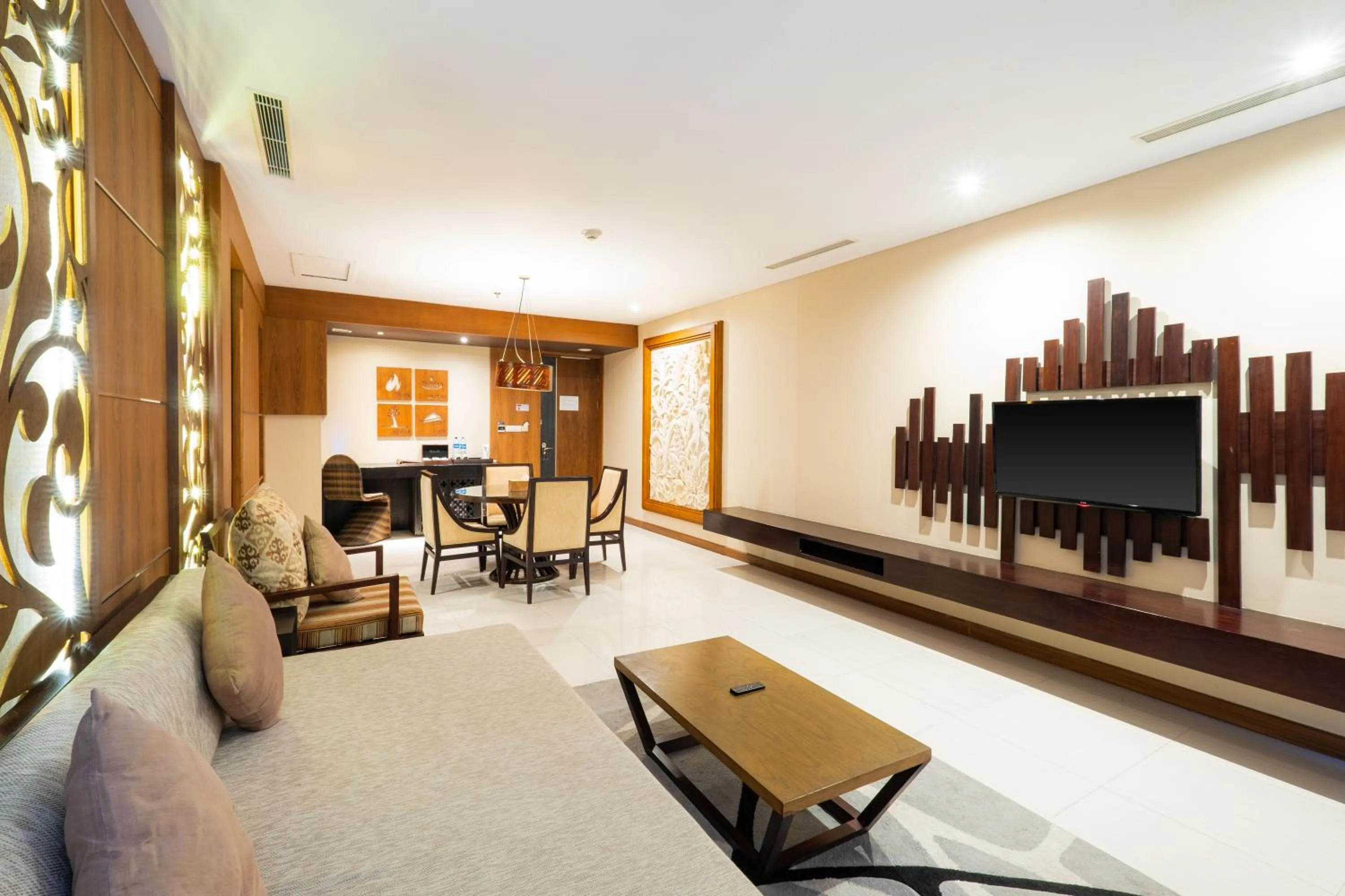 VOUK Hotel and Suites Nusa Dua Bali