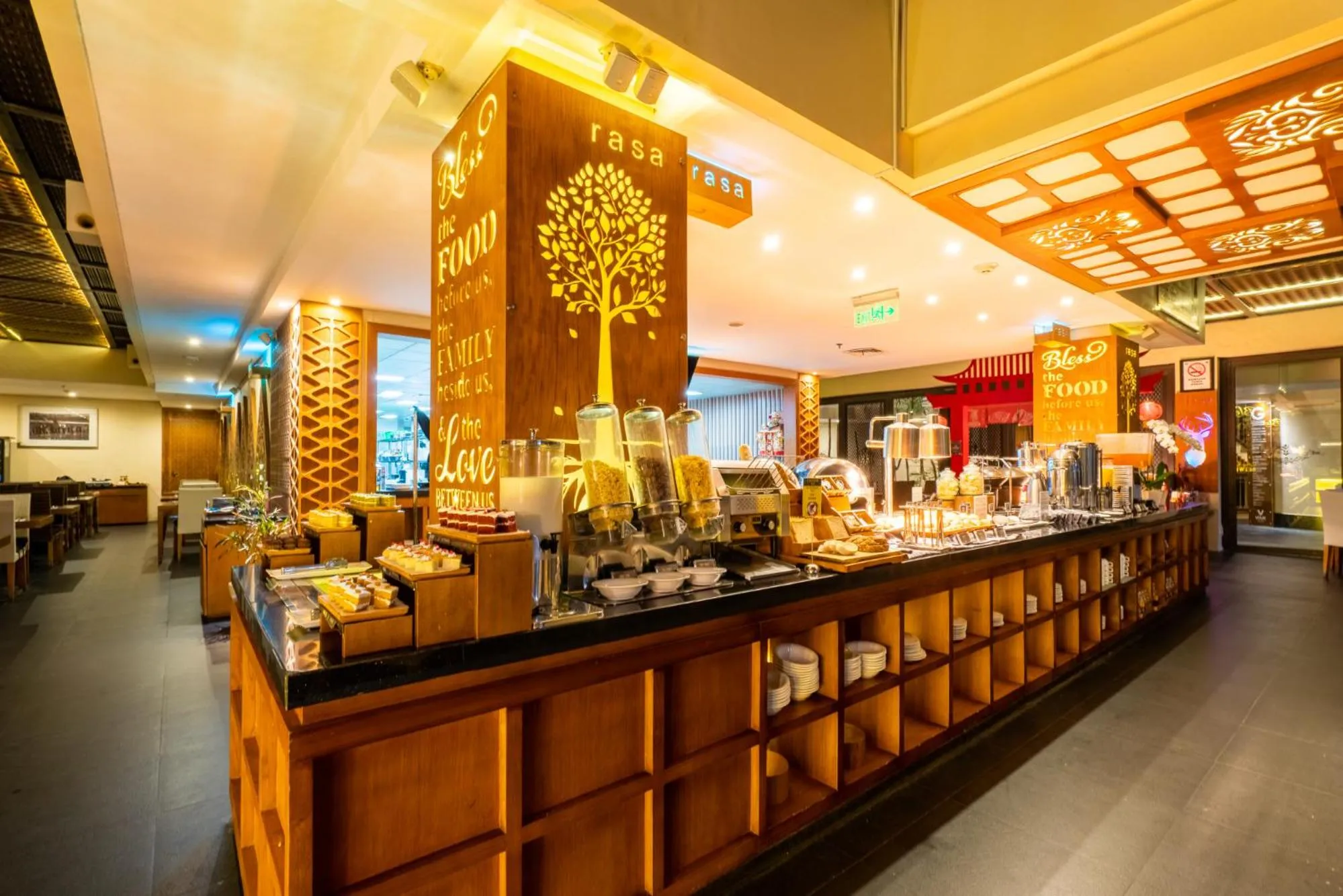 Restaurant/places to eat in VOUK Hotel and Suites Nusa Dua Bali