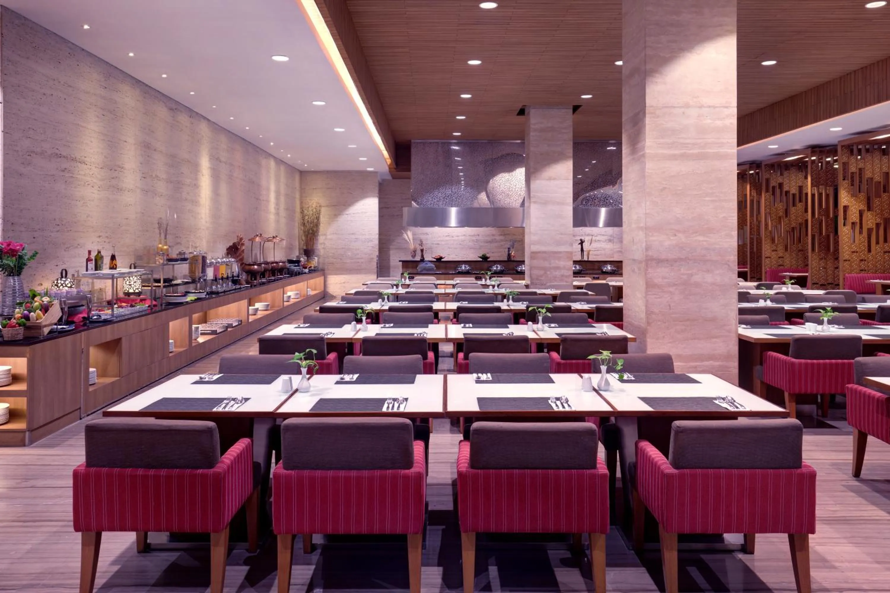 Restaurant/places to eat in Grand Mercure Jakarta Harmoni