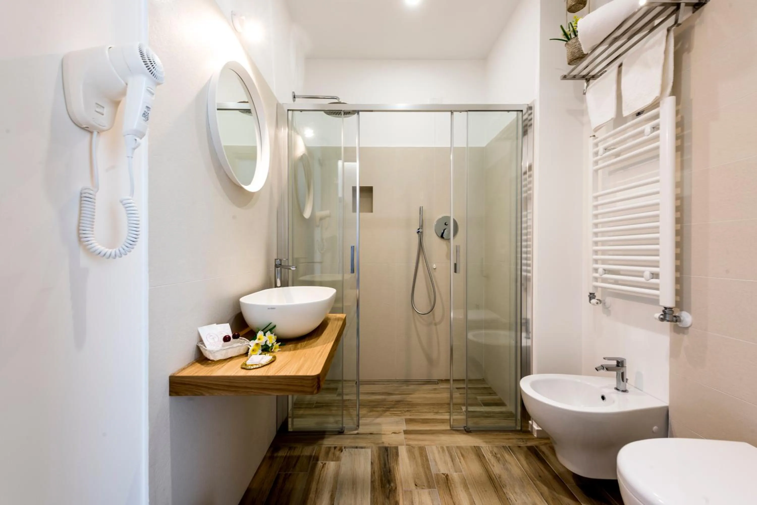 Bathroom in Il Parco dei Poeti B&B