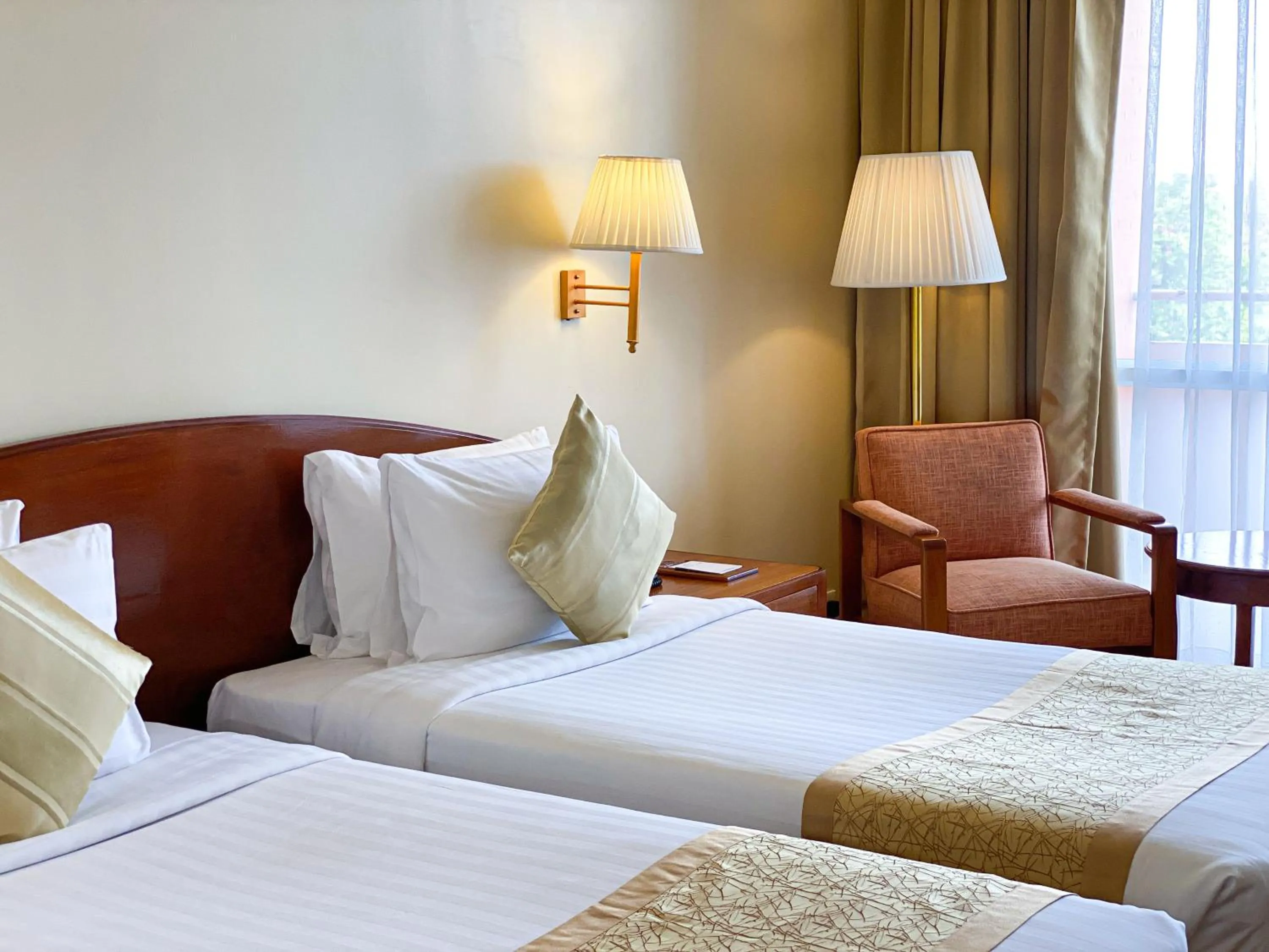 Bedroom, Bed in Inya Lake Hotel Yangon