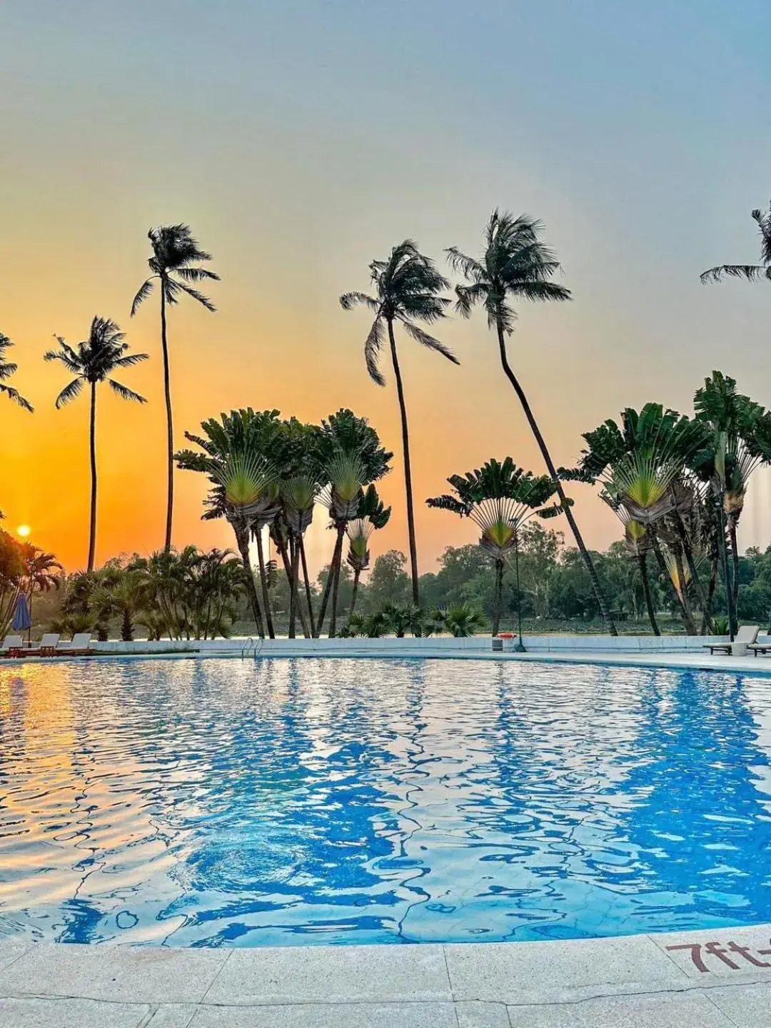 Pool view in Inya Lake Hotel Yangon Pool view in Inya Lake Hotel Yangon
