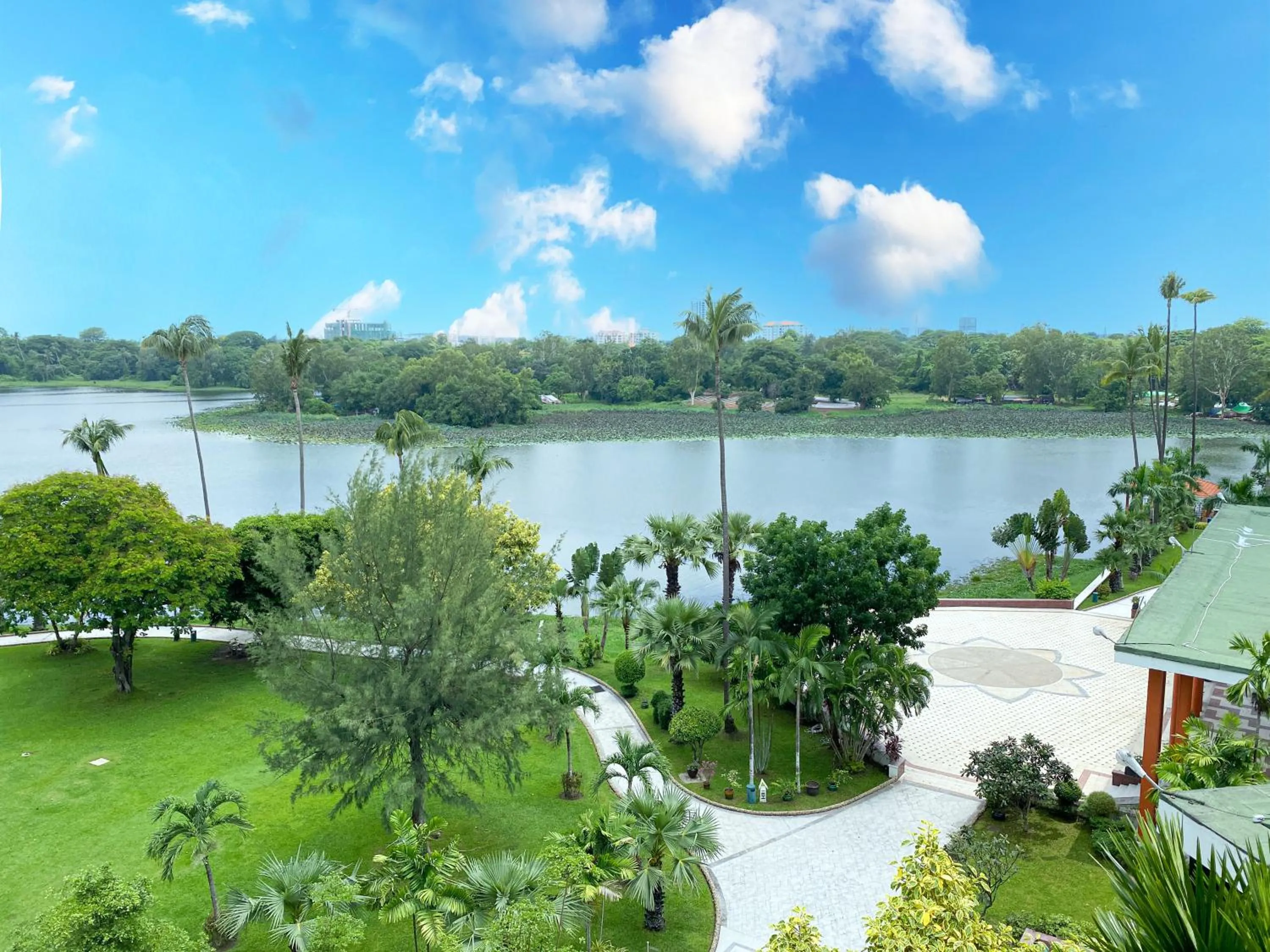 Garden in Inya Lake Hotel Yangon