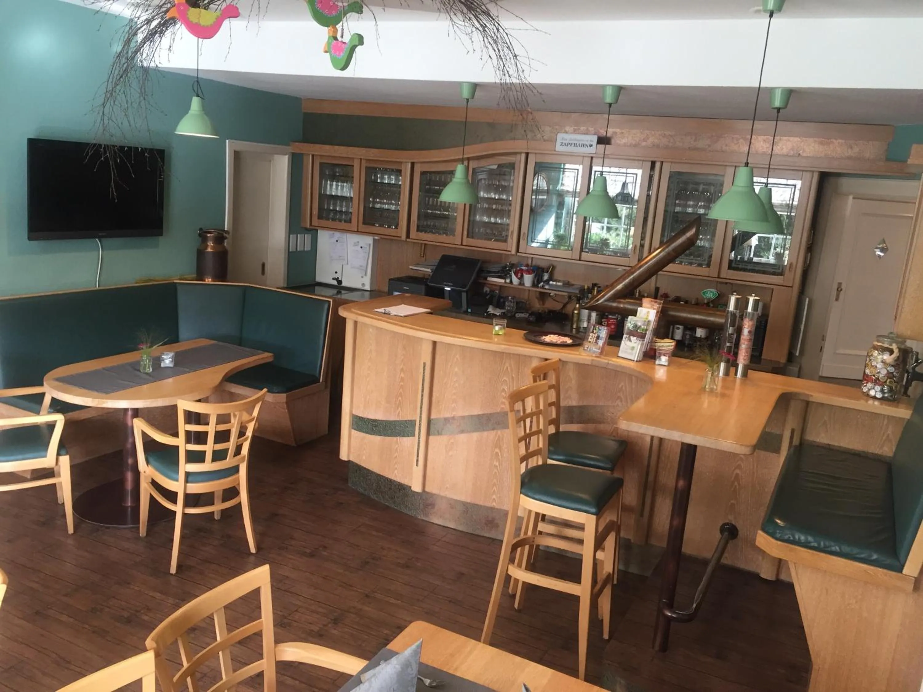 Restaurant/places to eat in Hotel Wuelfers Gasthaus