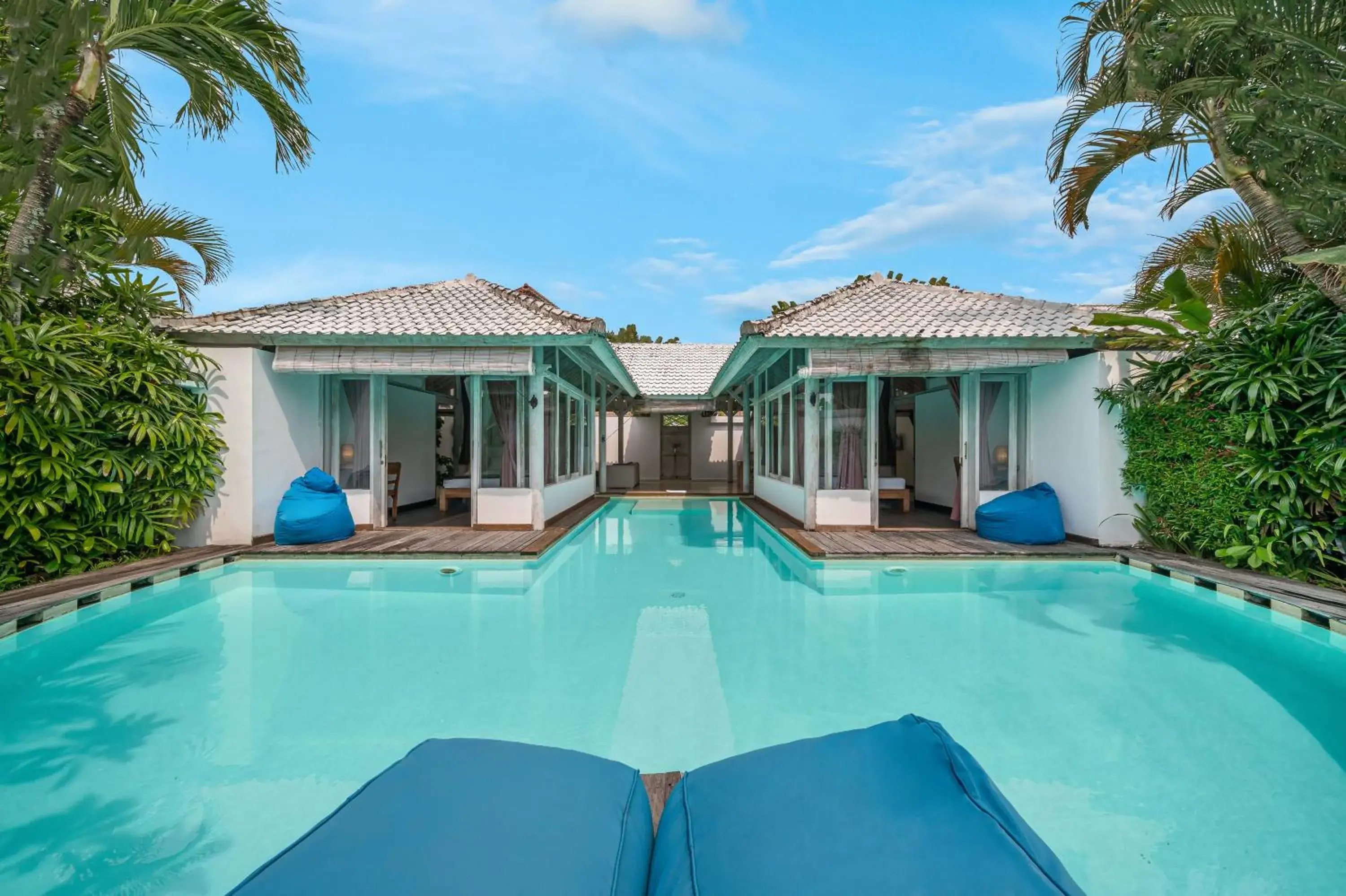 Villa Laksmana Hideaway 2 - Surrounded by water- 2bd villa with fantastic pool! Villa Laksmana Hideaway 2 - Surrounded by water- 2bd villa with fantastic pool!