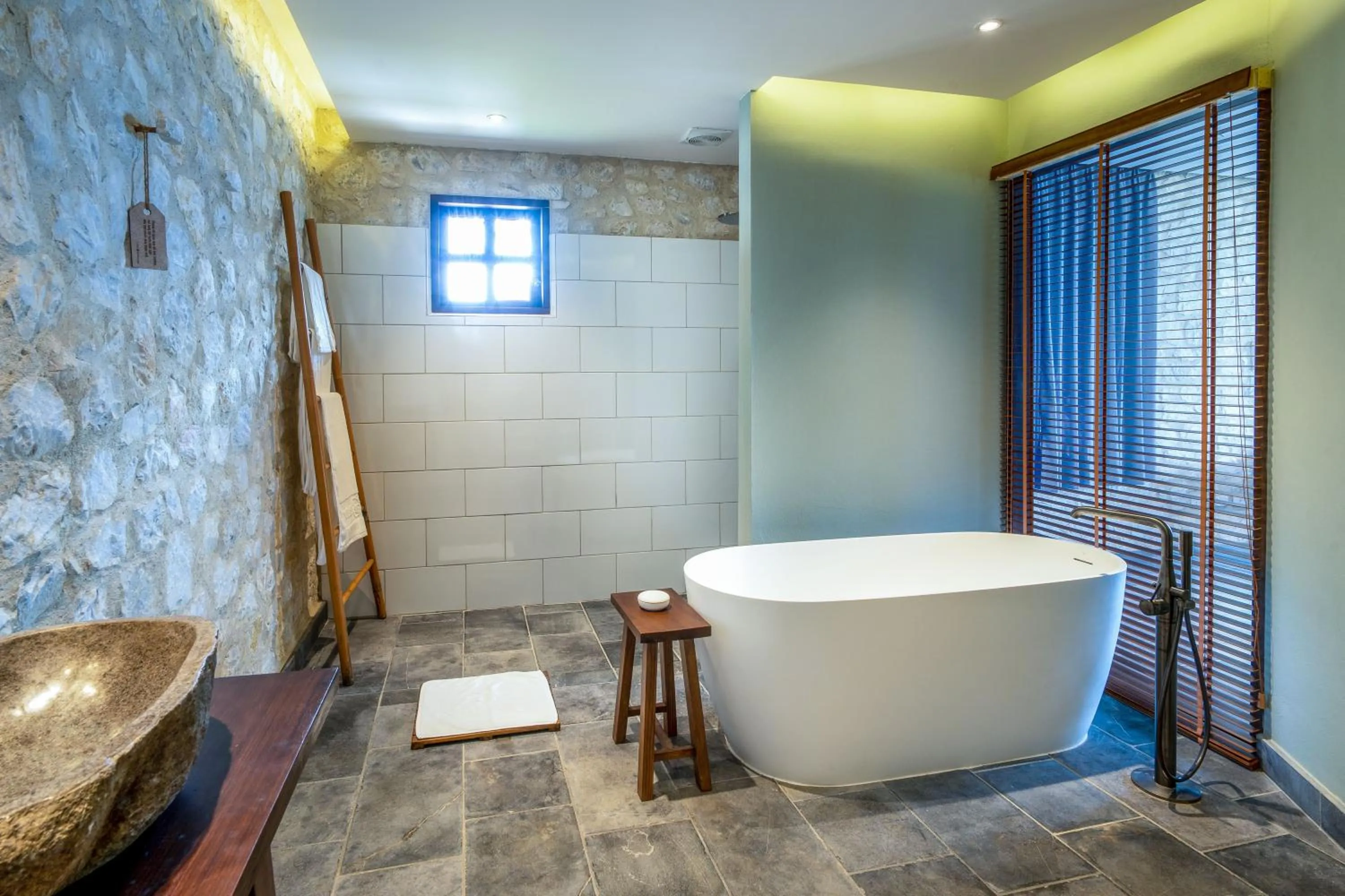 Bathroom in Topas Ecolodge
