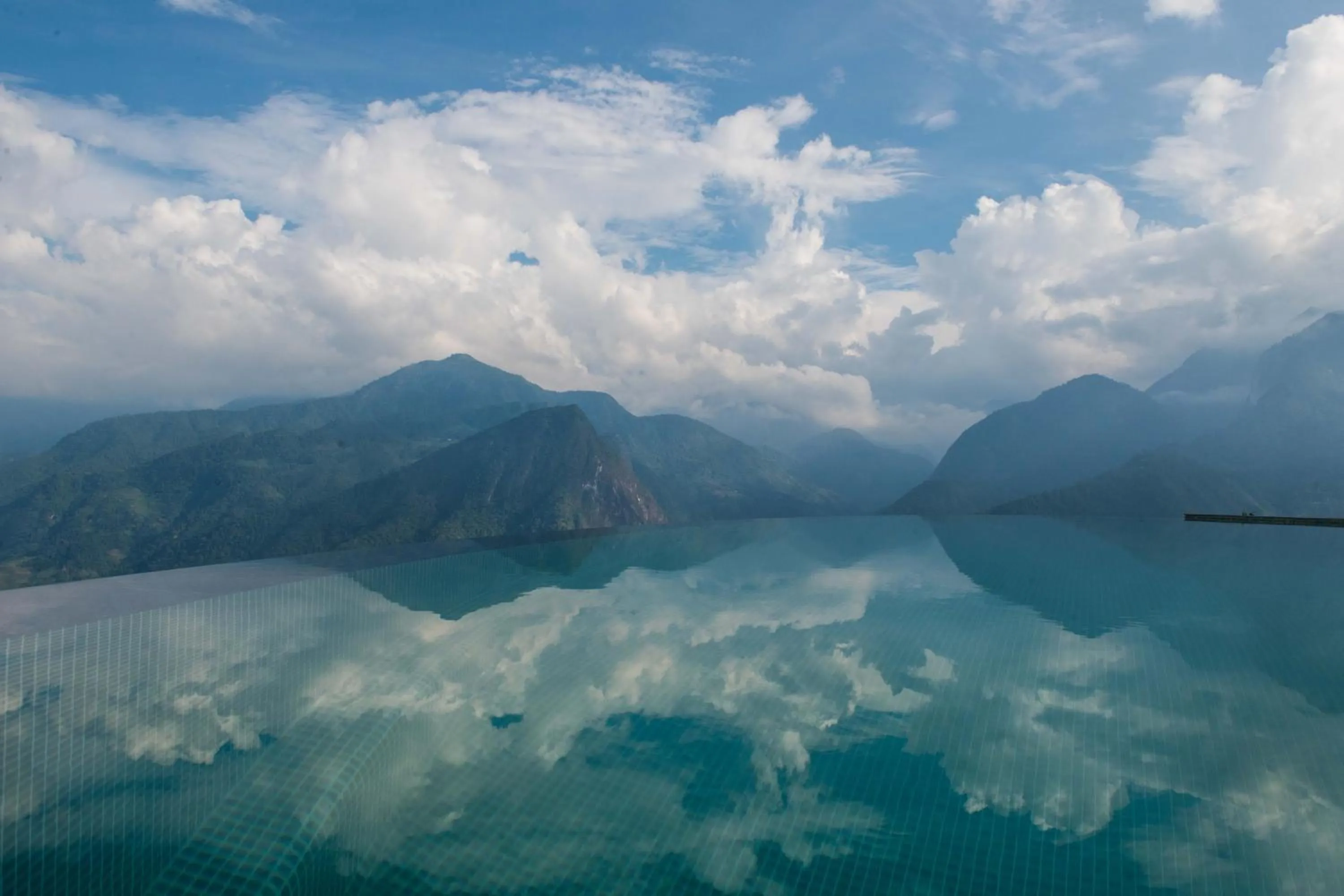 Swimming pool in Topas Ecolodge