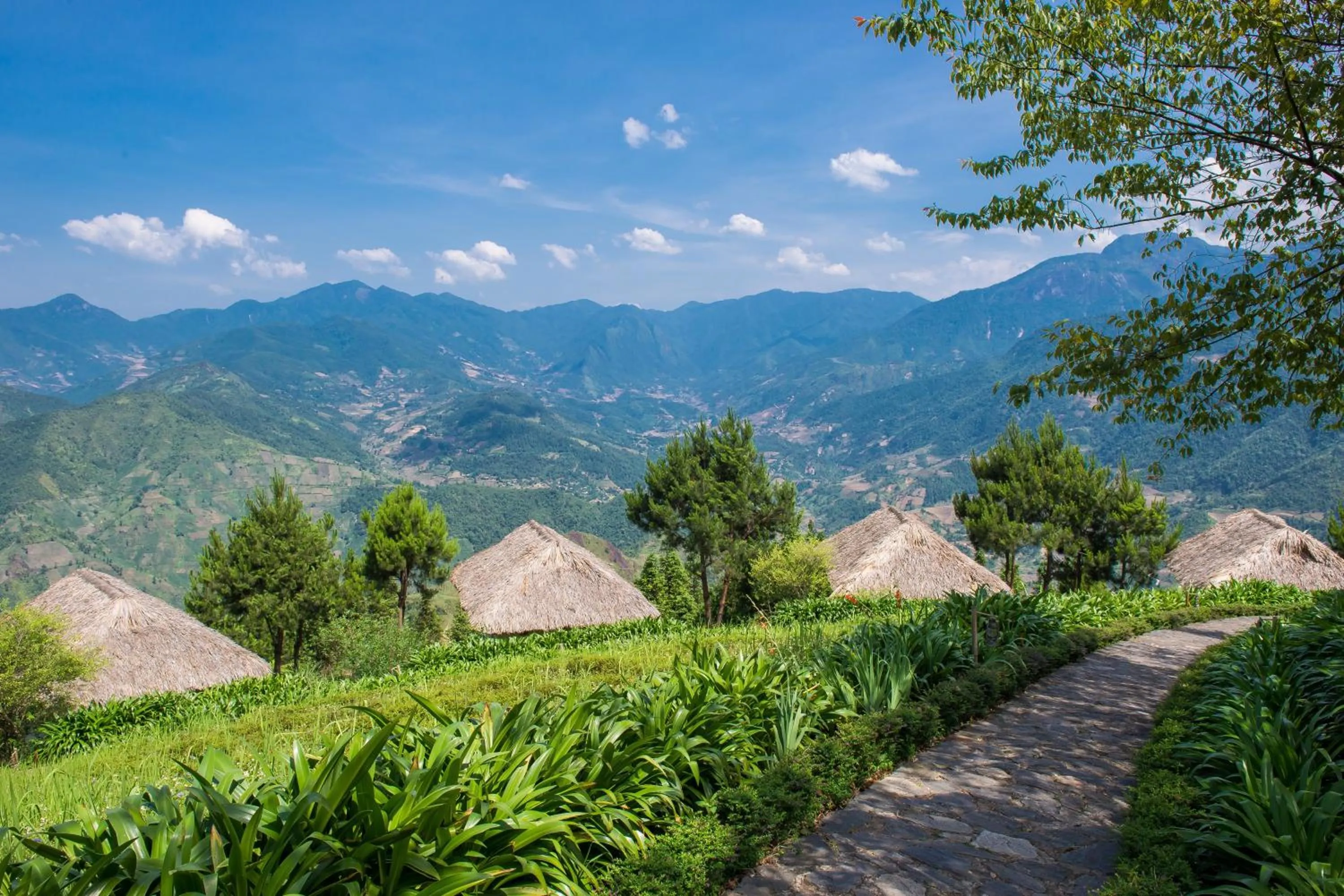 Property building in Topas Ecolodge