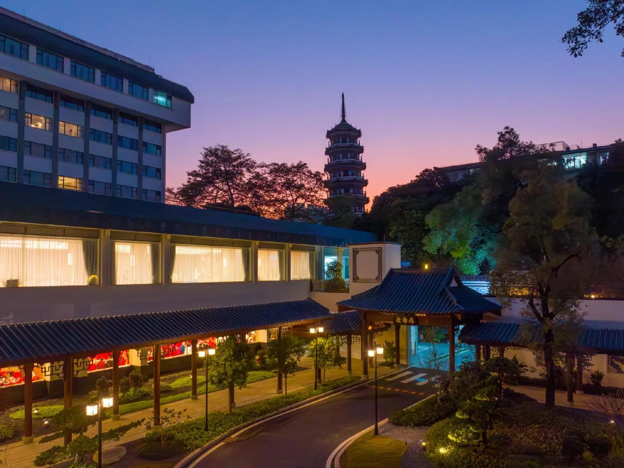 Property building in Guangdong Yingbin Hotel