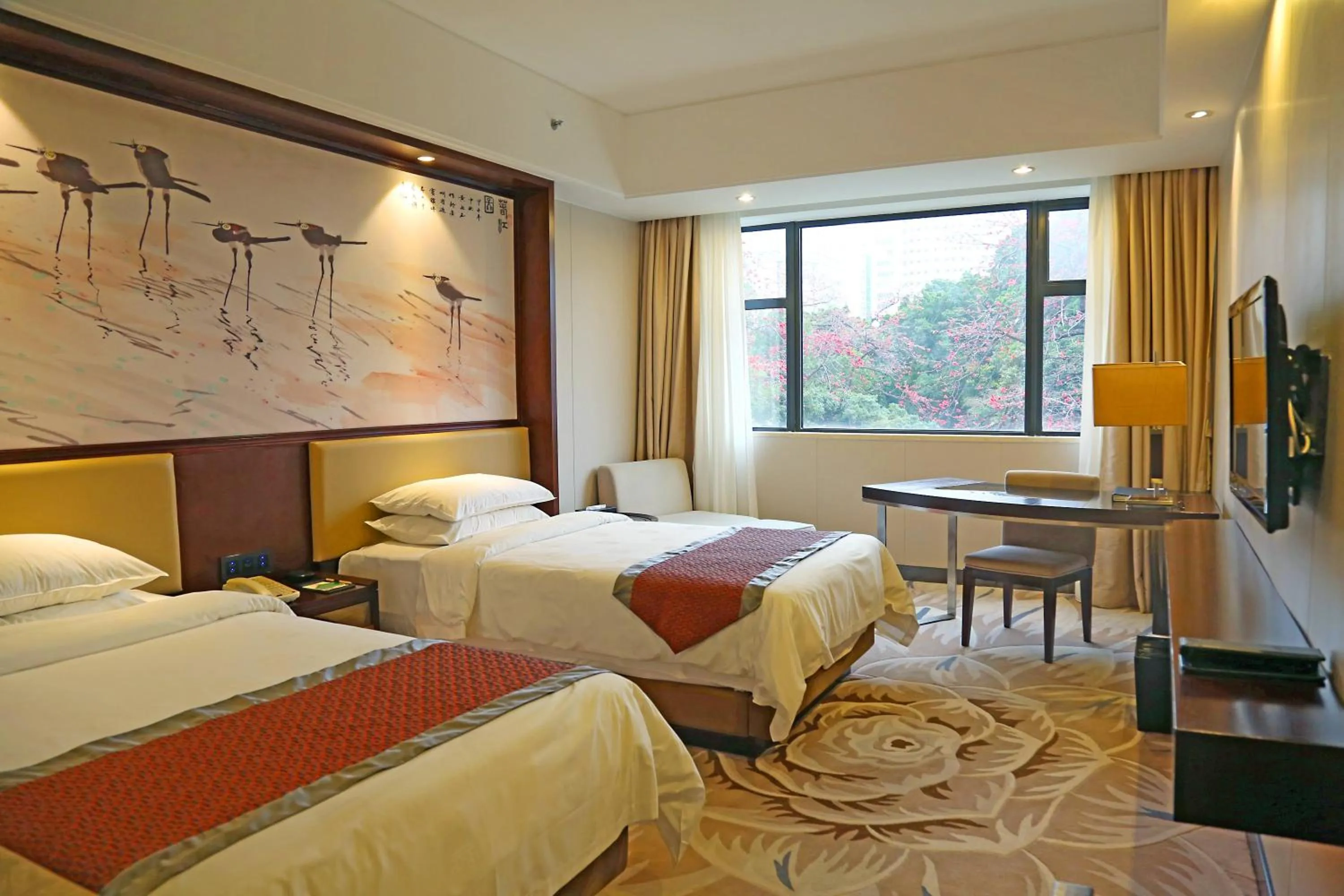 Superior Twin Room with Garden View (Baiyun) in Guangdong Yingbin Hotel