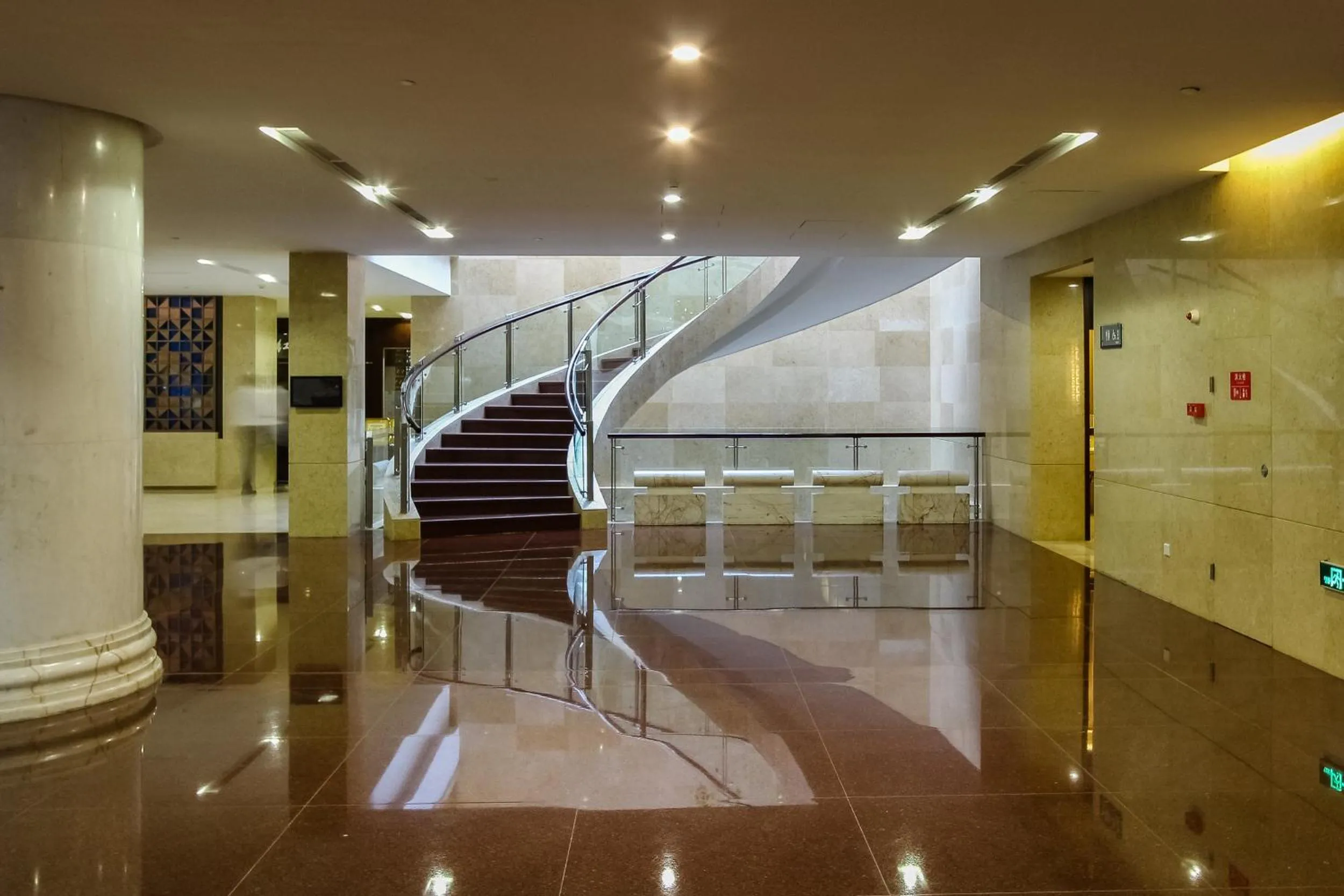 Lobby or reception in Guangdong Yingbin Hotel