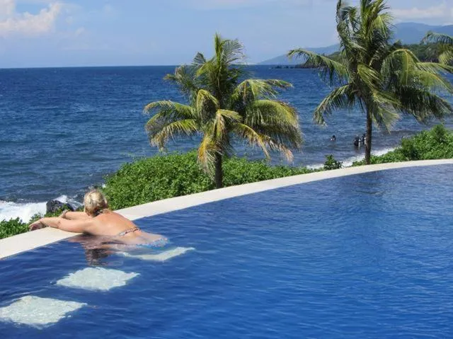 Diving in Toyabali-Resort, Boutique Beach Villas