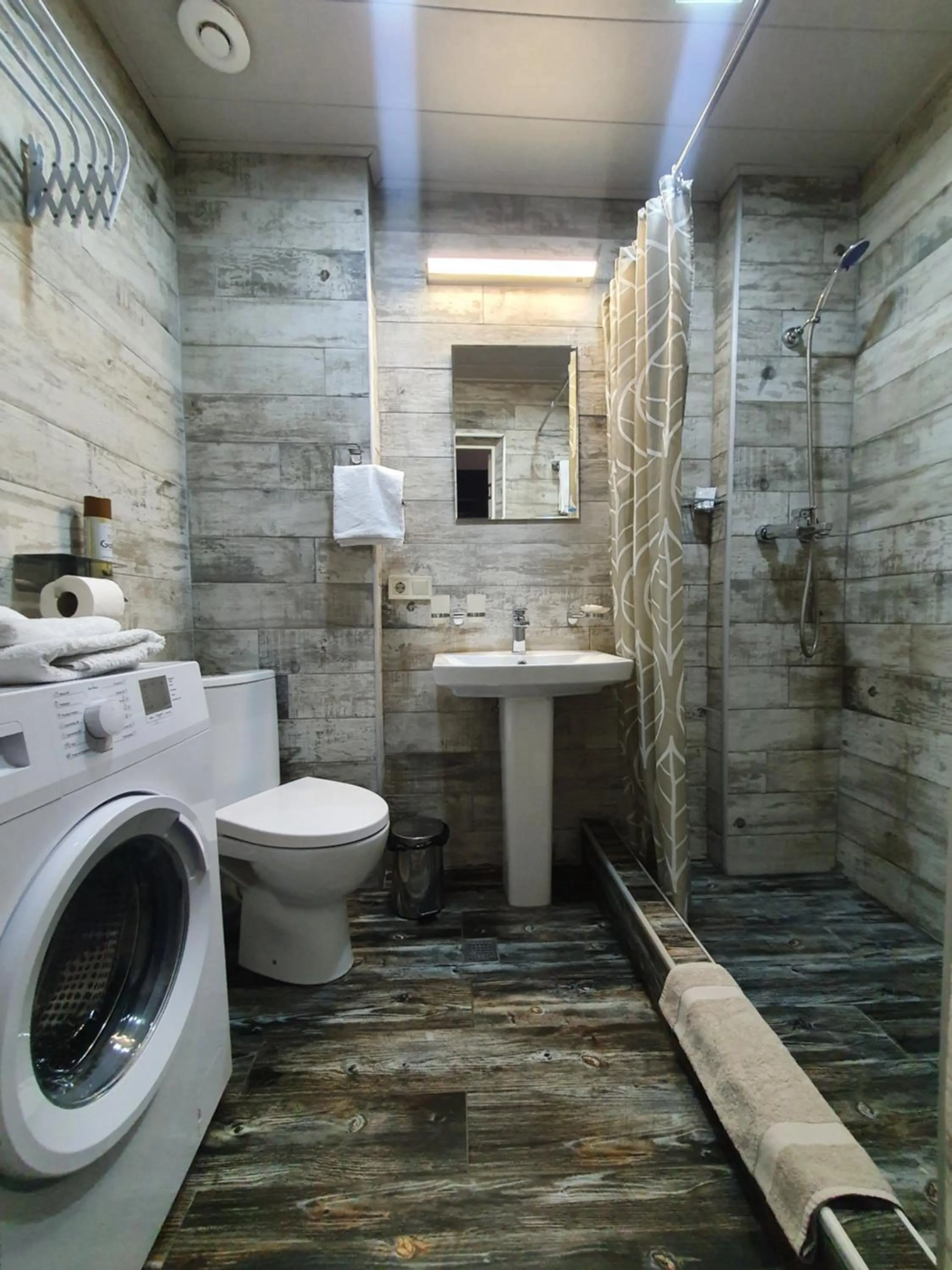 Frozen View New Gudauri