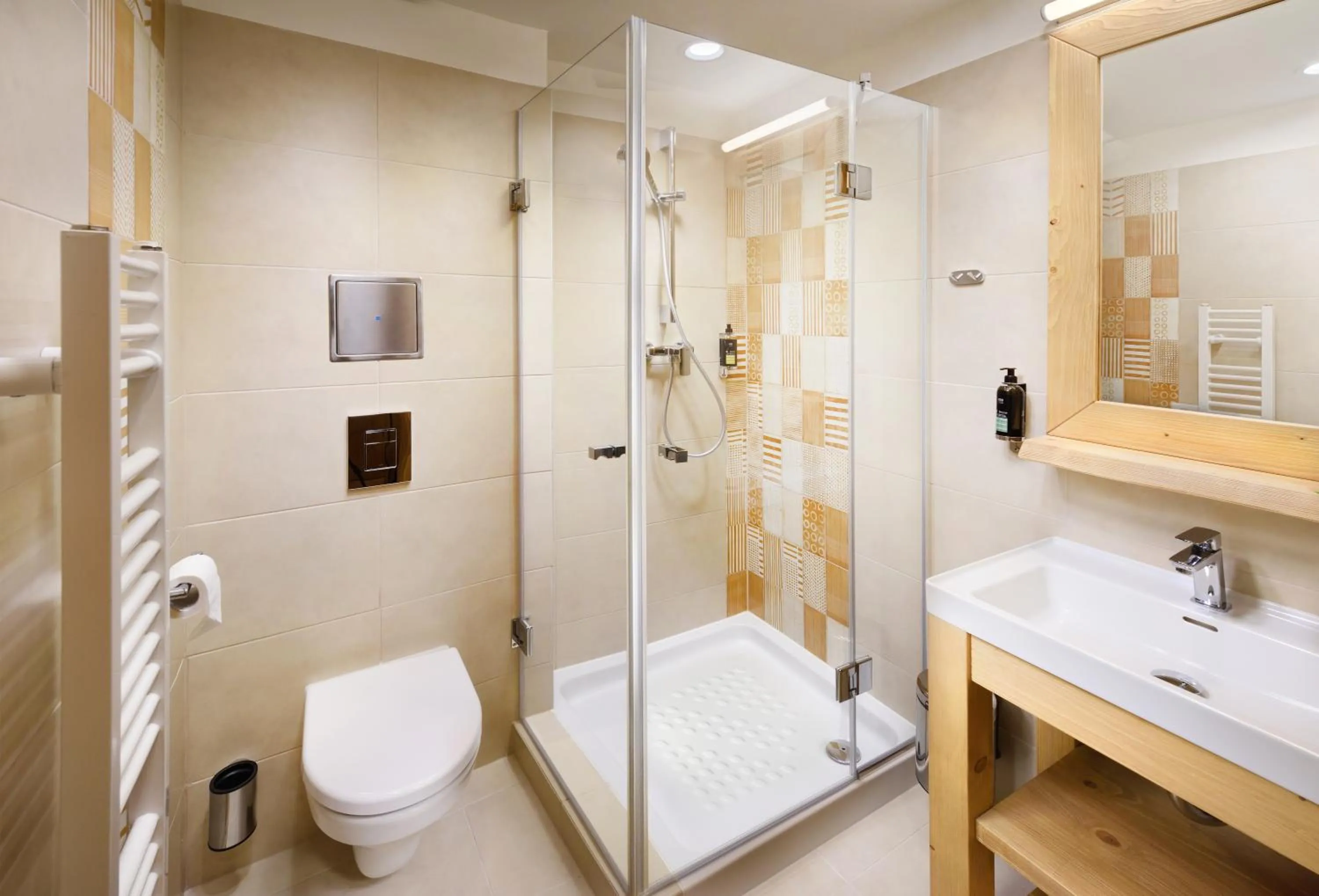 Shower in Hotel Srdiečko