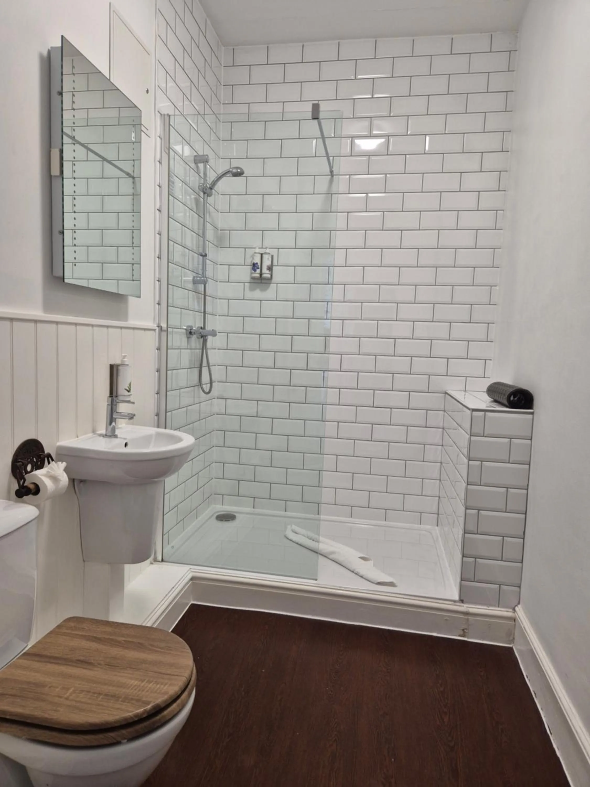 Shower in The Great Western Hotel