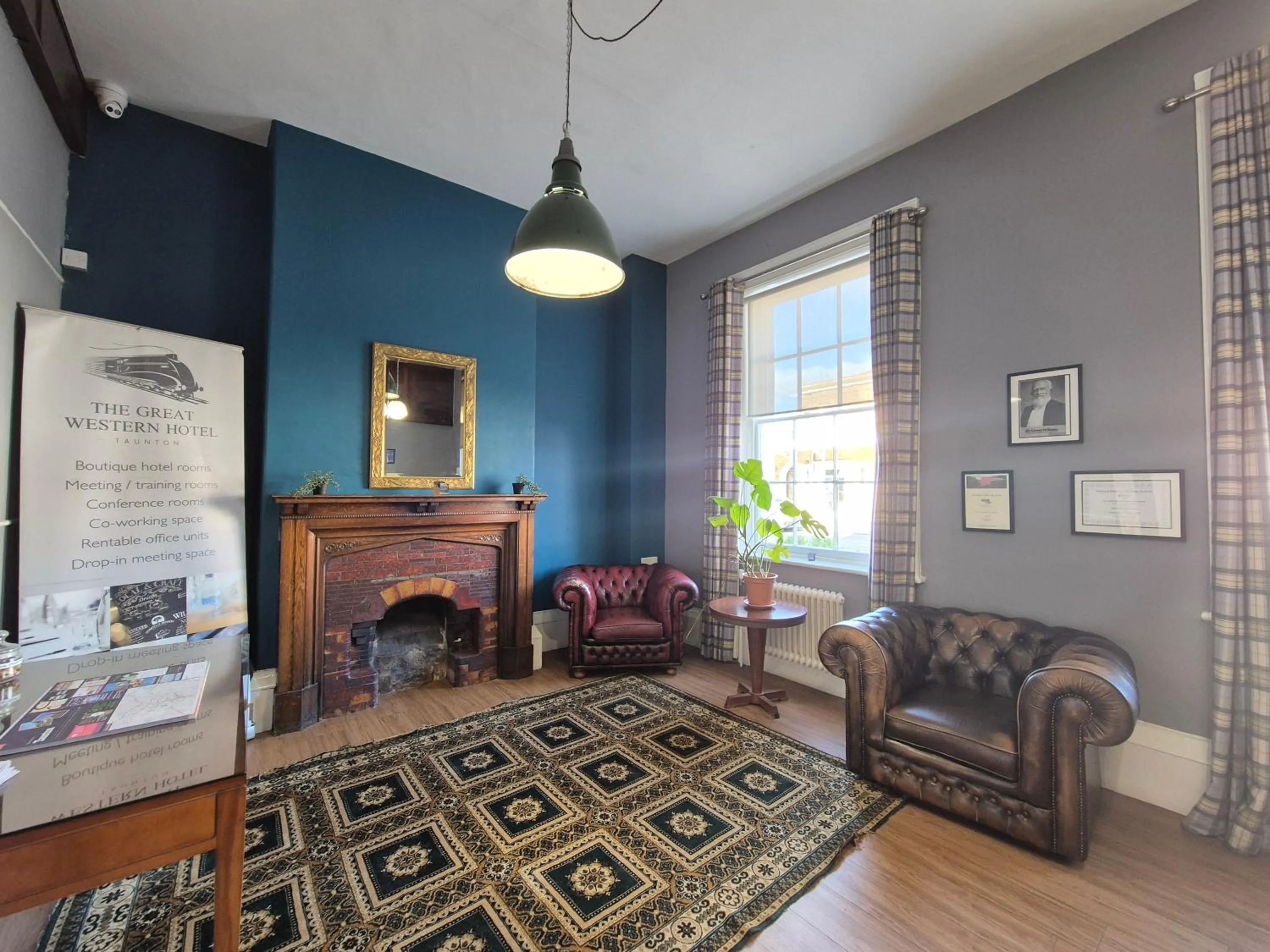 Seating area in The Great Western Hotel