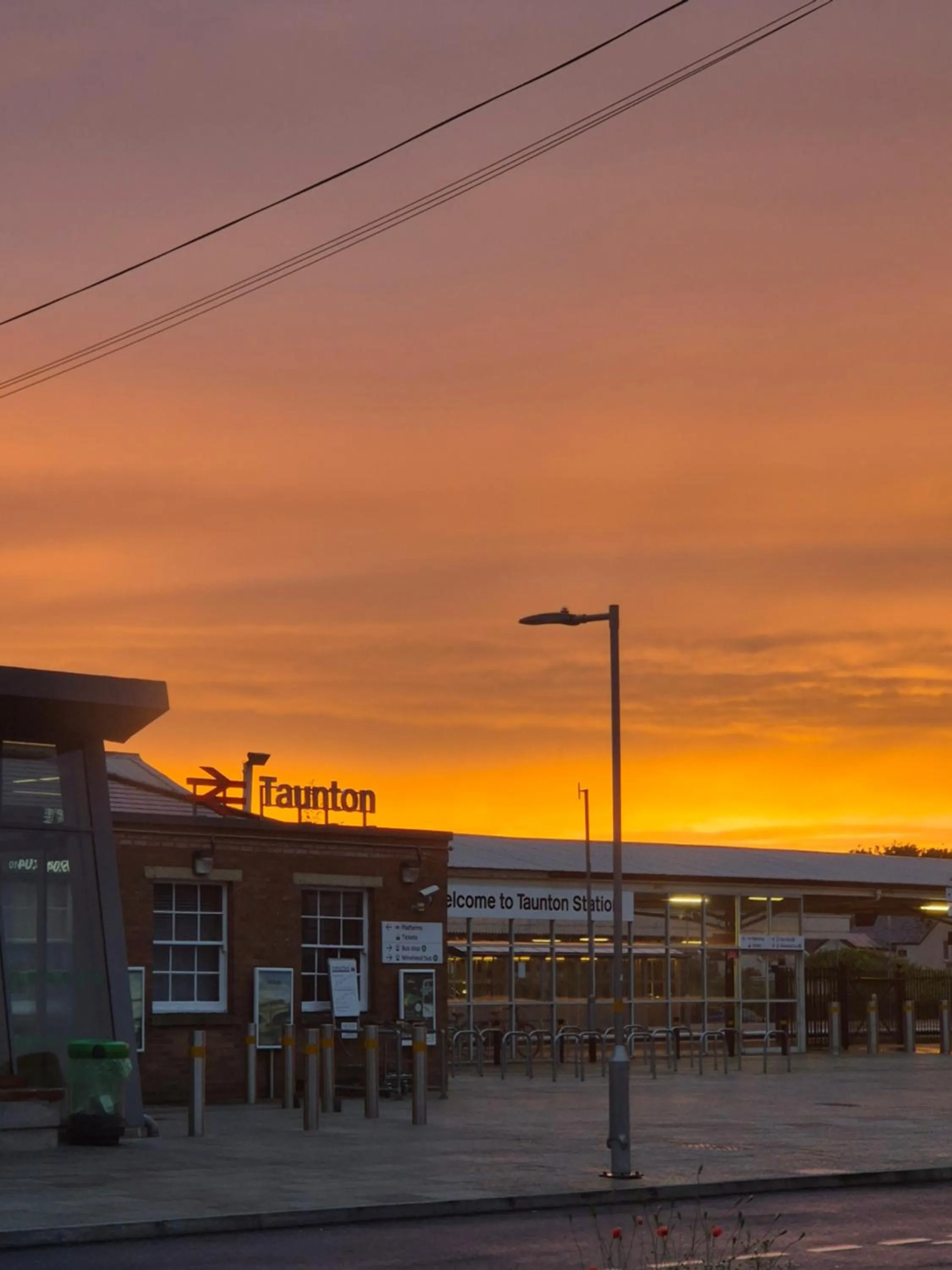 Street view in The Great Western Hotel