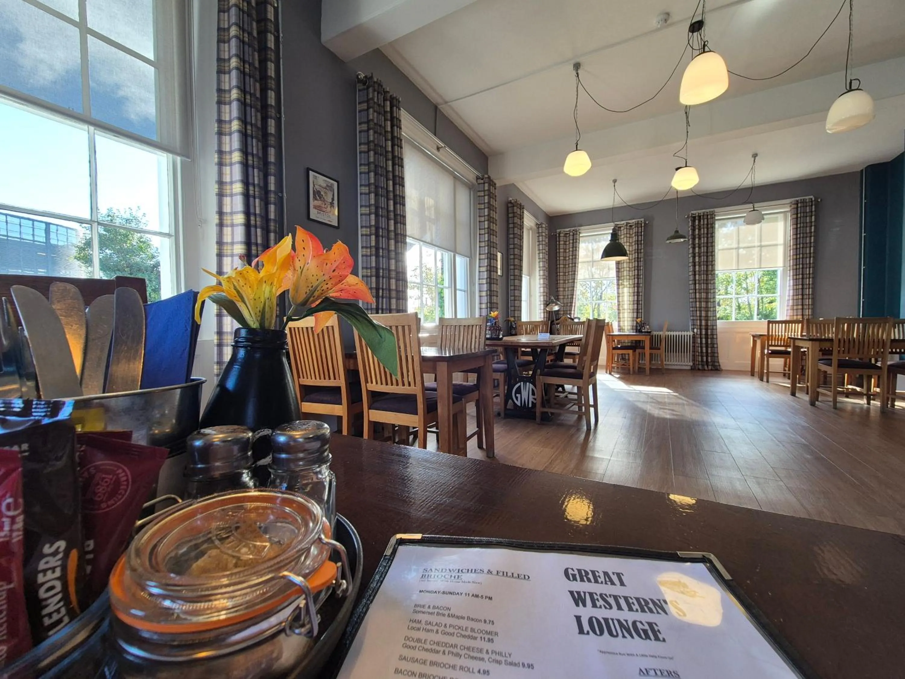 Restaurant/places to eat in The Great Western Hotel